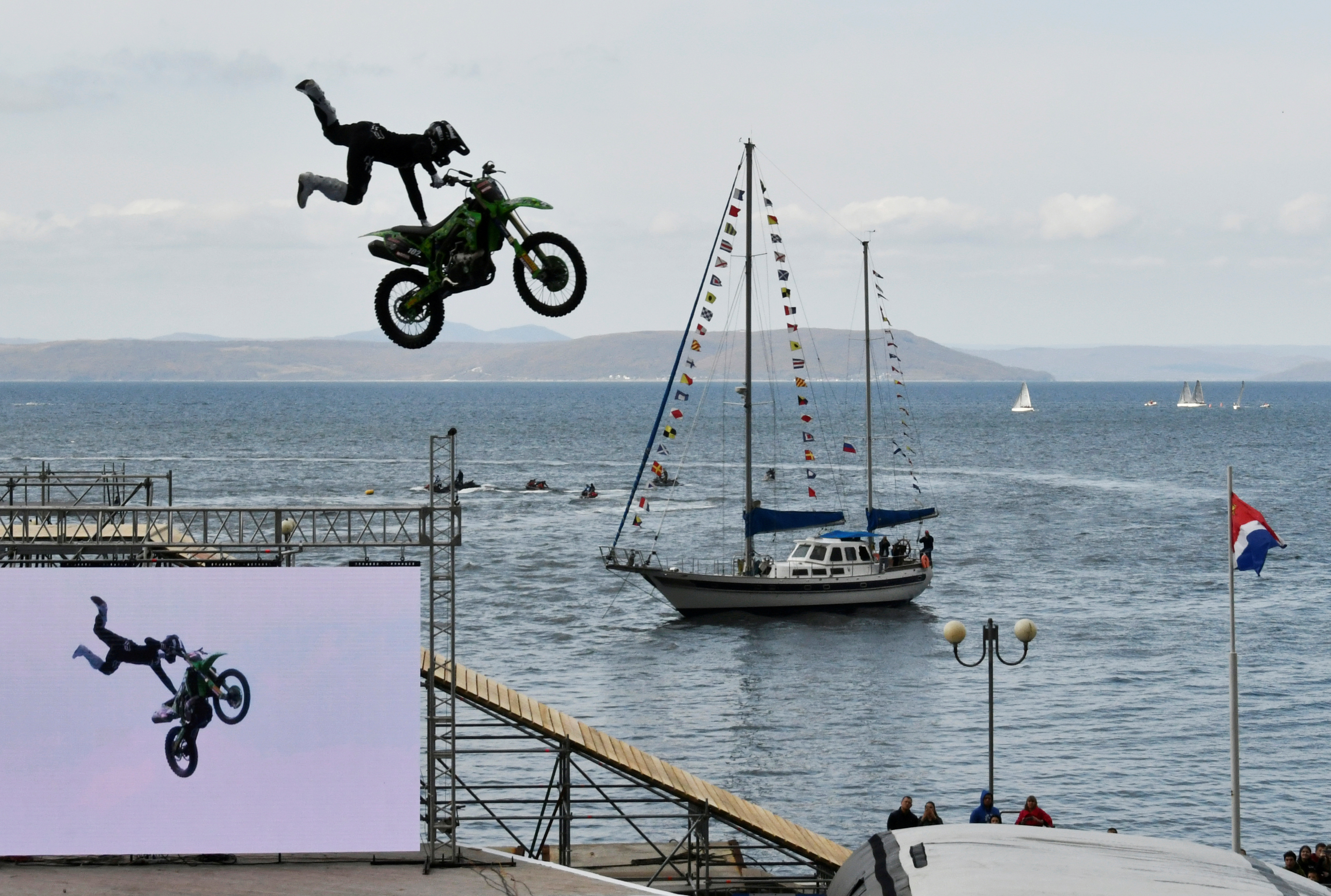 A participant performs during the motorbike and water sports festival "Vladivostok-2020" in Vladivostok, Russia October 11, 2020. REUTERS/Yuri Maltsev     TPX IMAGES OF THE DAY