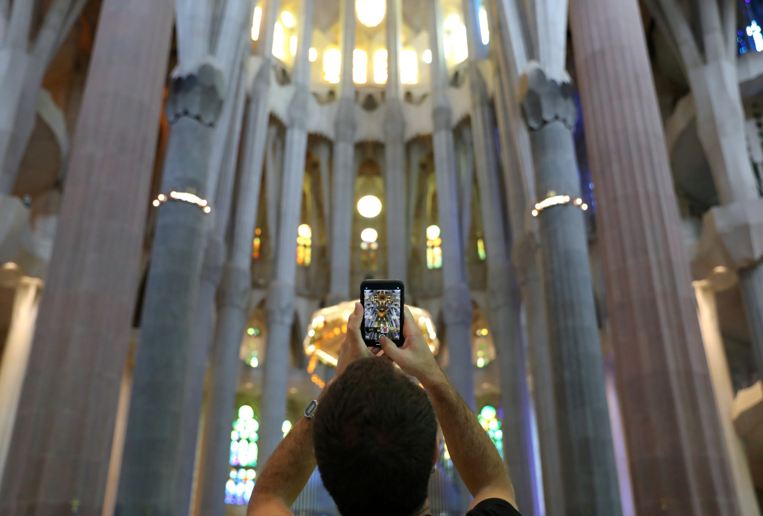 2020-07-04T000000Z_1763111848_RC28MH9KXL2D_RTRMADP_3_HEALTH-CORONAVIRUS-SPAIN-SAGRADA-FAMILIA-scaled.jpg