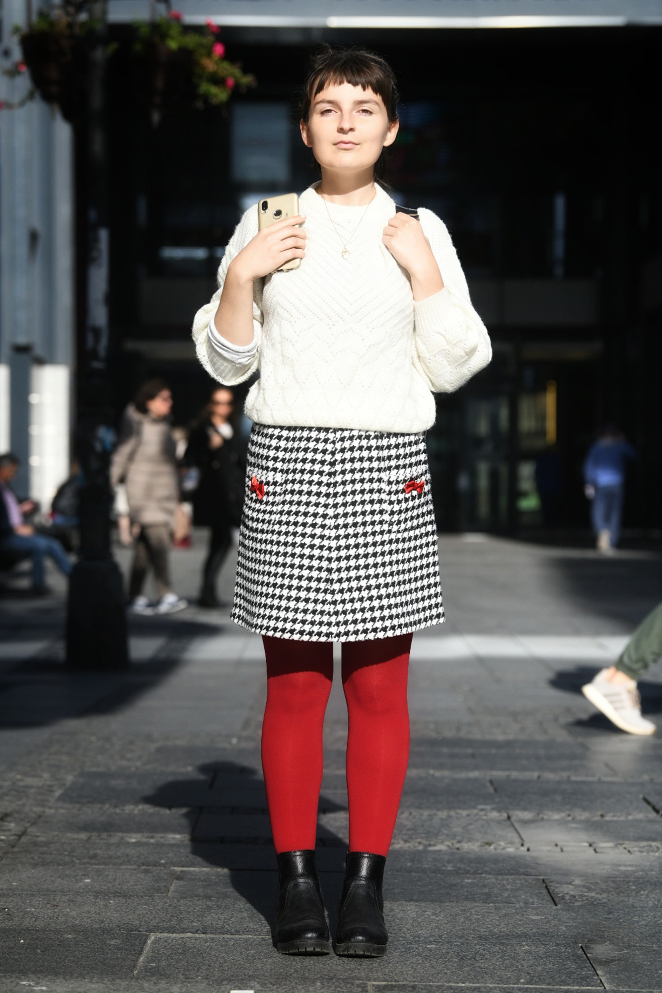 BEOGRAD 21.10.2020 Lepo obuceni gradjani, moda, ulica foto:Vesna Lalic/Nova.rs