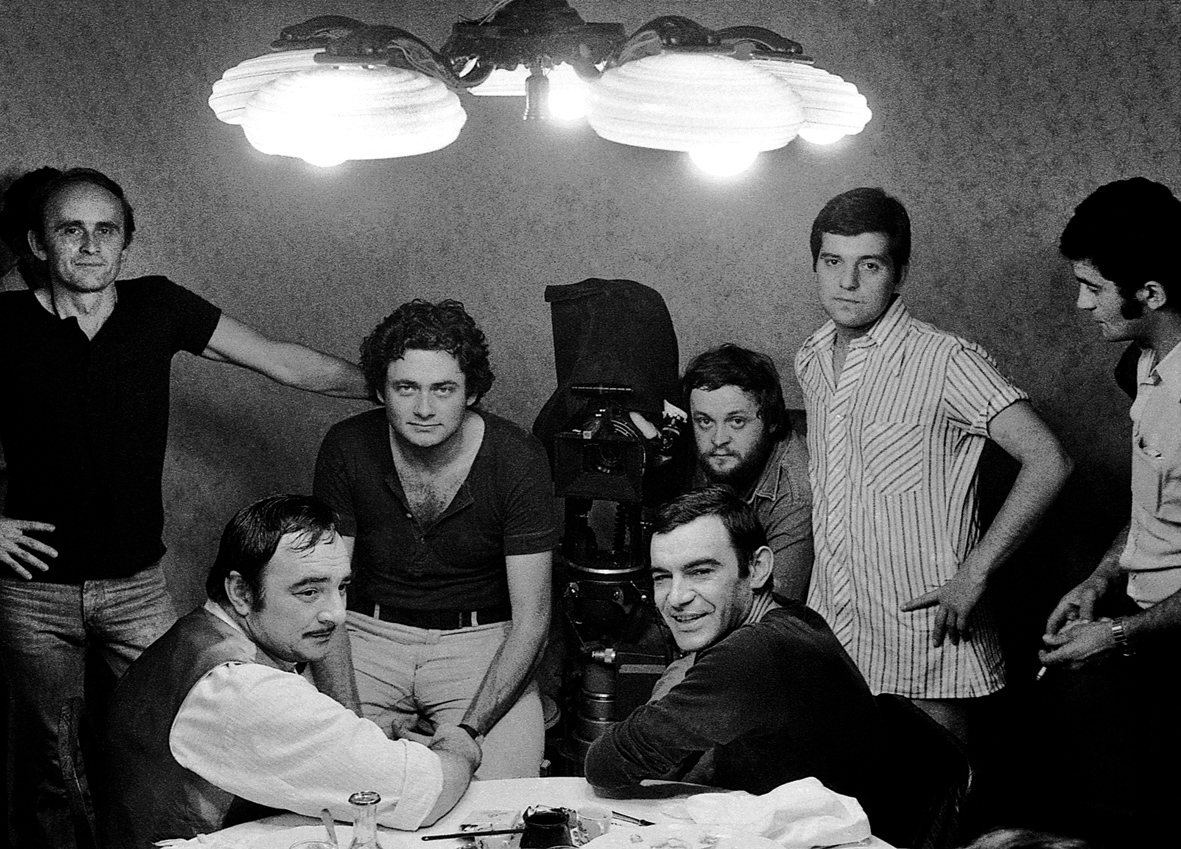 Serija Grlom u jagode reditelja Srdjana Karanovica, 40 godina od snimanja i emitovanja serije, Aleksandar Popovic, Danilo Stojkovic, Srdjan Karanovic  Z Zalar, Josif Tatic, Branko Cvejic i S Veljic FOTO  iz Programskog arhiva RTS