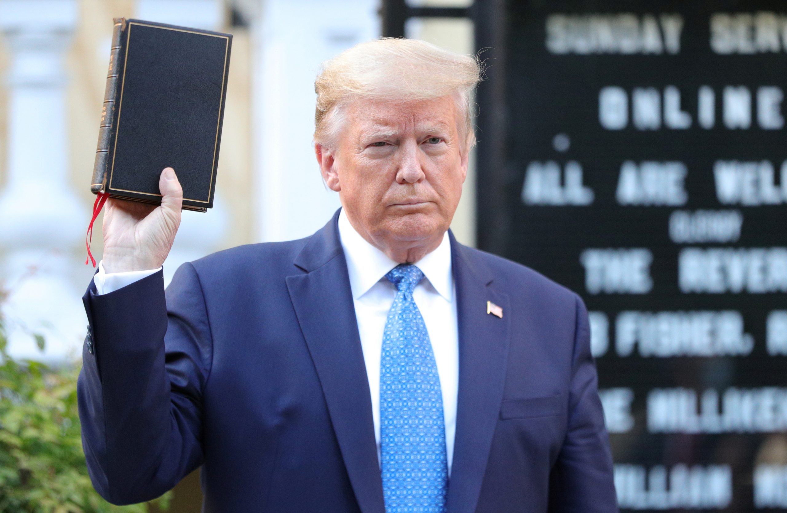 2020-10-25T100659Z_1083968509_RC2MPJ9JXT91_RTRMADP_3_USA-ELECTION-MOMENTS-scaled.jpg