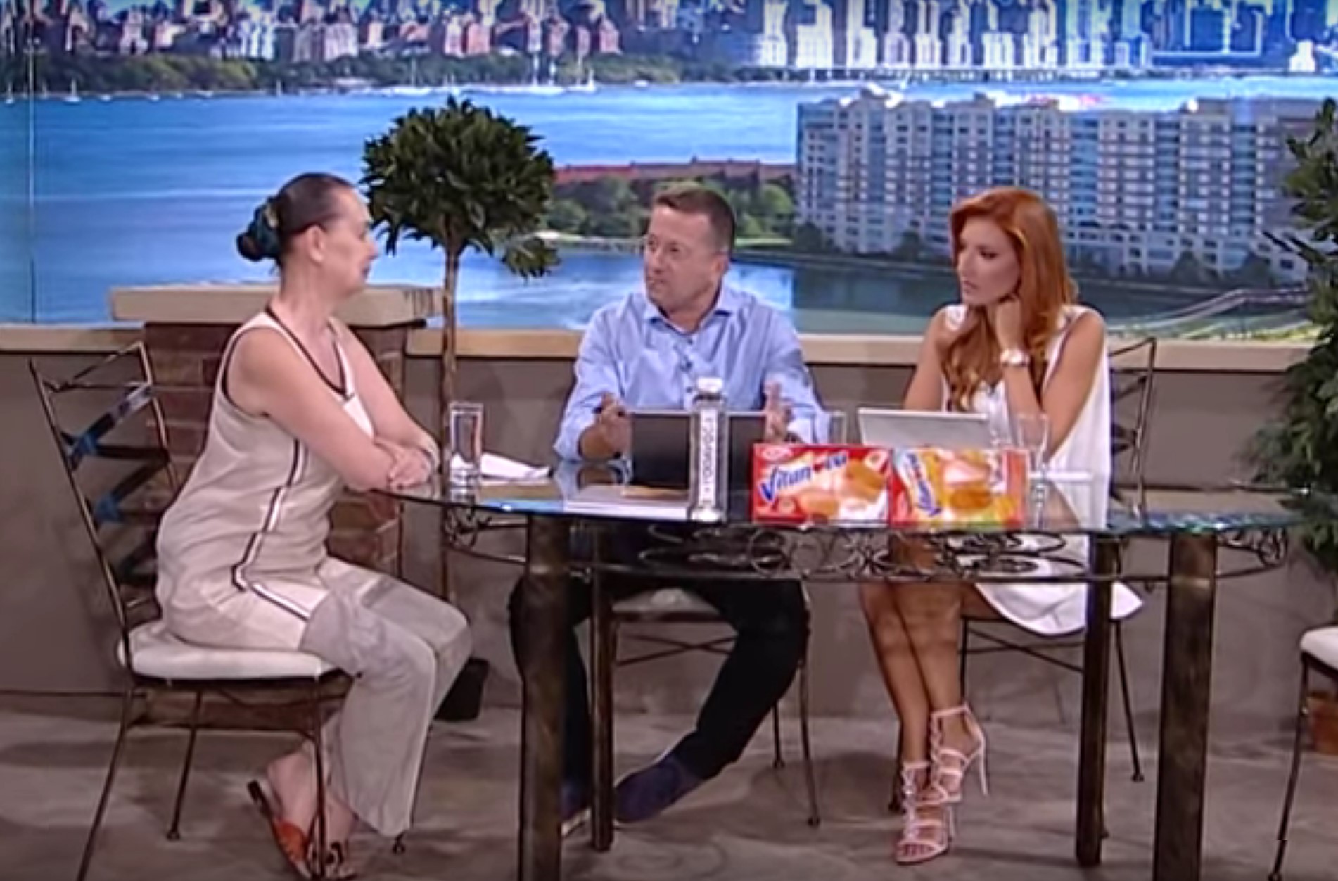 irena sjekloca jovana i srdjan dobro jutro foto PrintscreenYouTube Dobro Jutro - Jovana & Srđan02