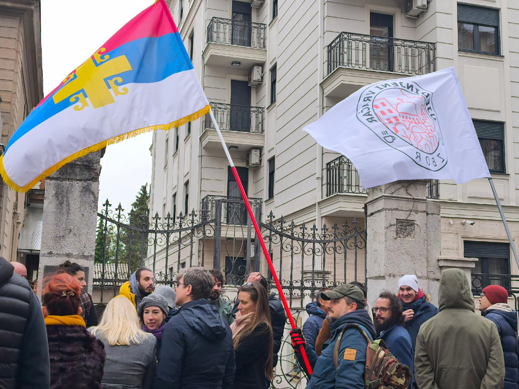 Mesto: Beograd
Datum: Wed Nov 26 14:34:42 CET 2025
Dogadjaj: DRUŠTVO/POLITIKA - Podrška zaposlenima Zavoda za zaštitu spomenika u organizaciji zbora građana Stari grad
Fotoreporter: Aleksandar Mijailović
Izvor: FoNet