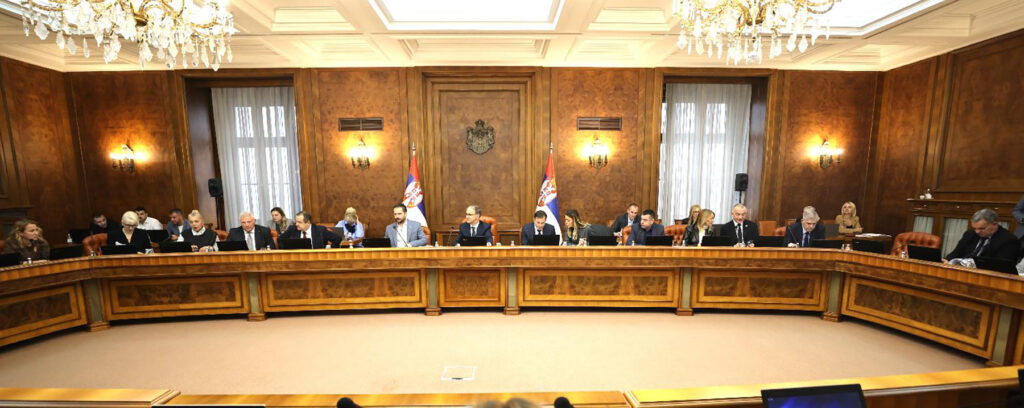 Mesto: Beograd
Datum: Fri Oct 24 14:47:32 CEST 2025
Dogadjaj: POLITIKA - Sednica Vlade Srbije
Fotoreporter: Slobodan Miljević
Izvor: FoNet/Vlada Srbije/Slobodan Miljević