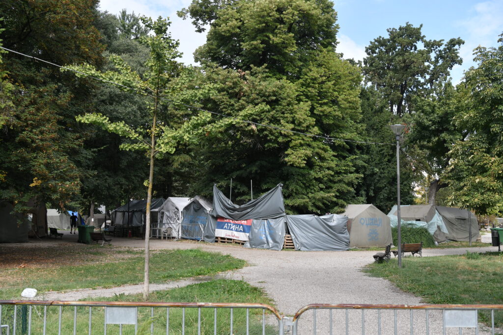Beograd, 26.08.2025. Pionirski park, Ćacilend, šatori, pust park Foto: Goran Srdanov/Nova.rs