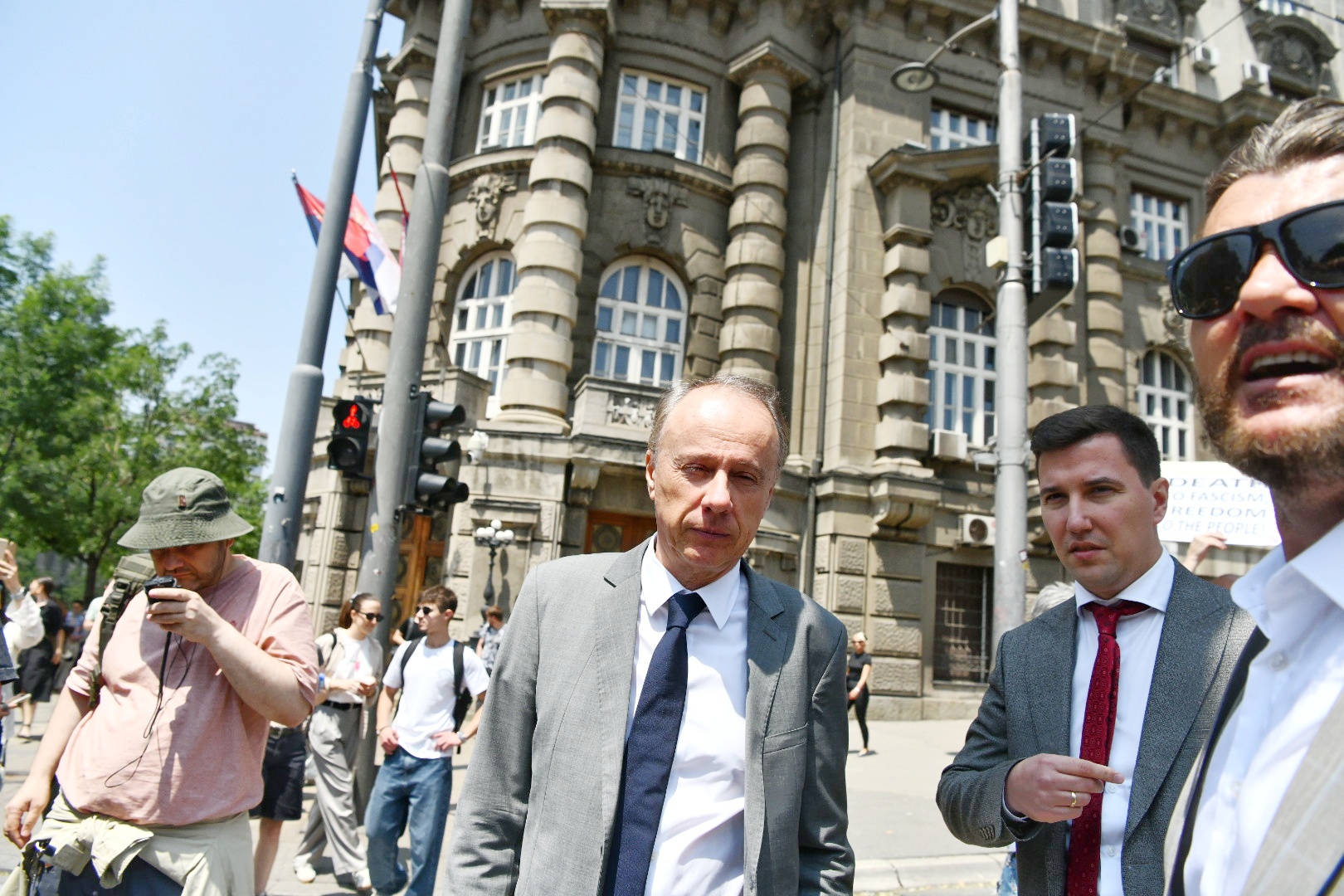 Beograd 09. jun 2025. Inicijativa "Pobunjeni univerzitet", protest "Fakulteti na raskrsnici" ispred Vlade Srbije u Beogradu Foto:Vesna Lalić/Nova.rs