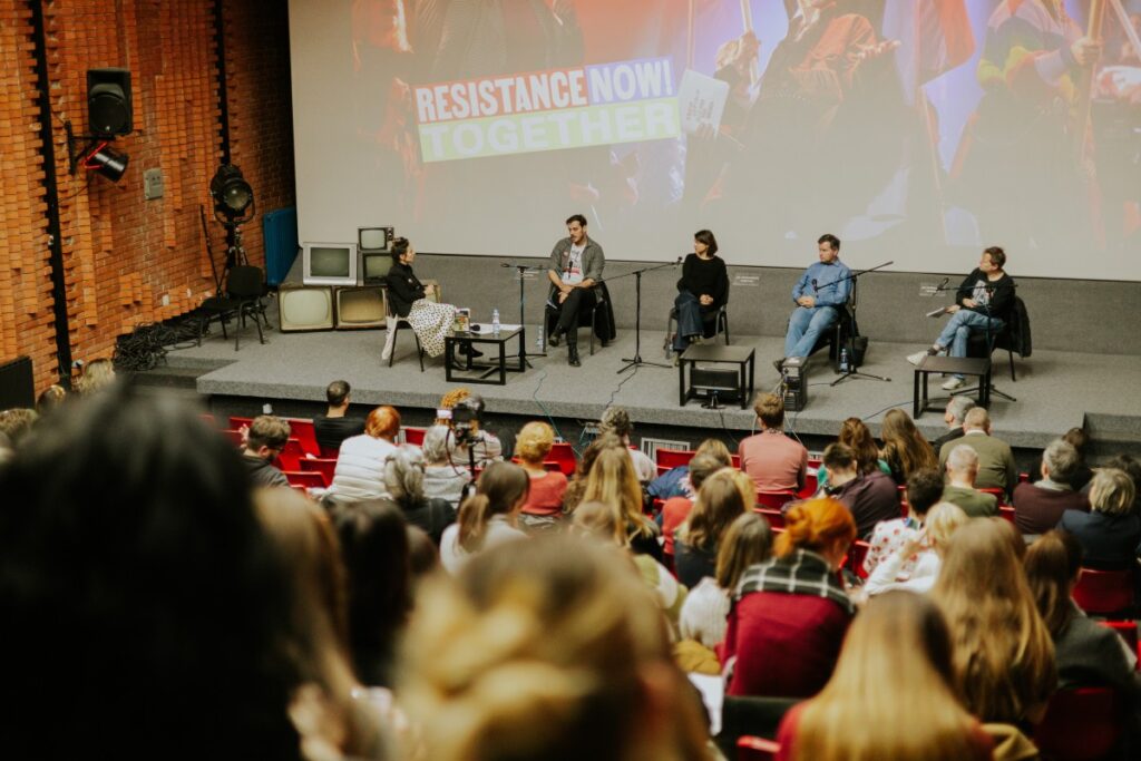 Resistance now! Together Foto: Tanja Drobnjak