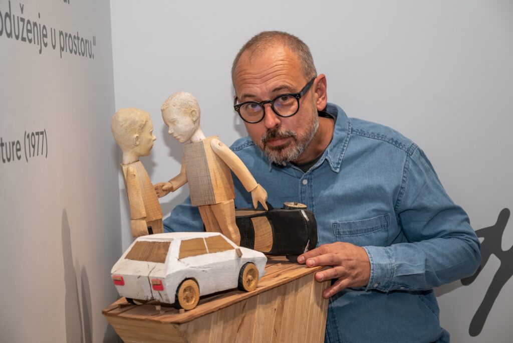 Izložba „Pozornica apsurda“ u Aleksić galeriji do kraja nedelje / Mirza Čizmić i Marko Crnobrnja  Galerija Aleksic Izlozba Marko Crnobranja Mirza Cizmic