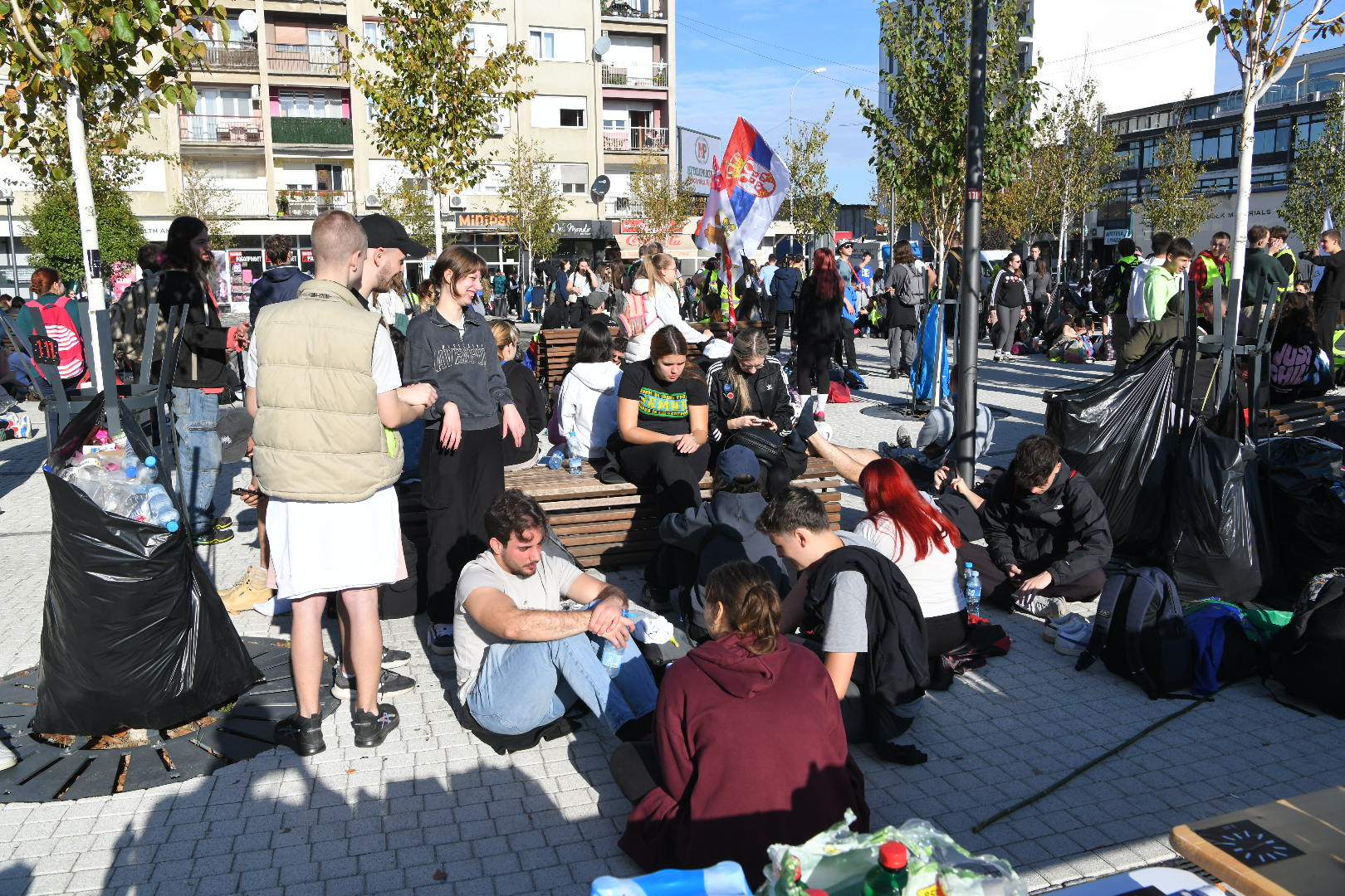 Inđija 31.10.2025. Studenti Inđija, spavanje, buđenje, protest, šetnja, kreveti na ulici