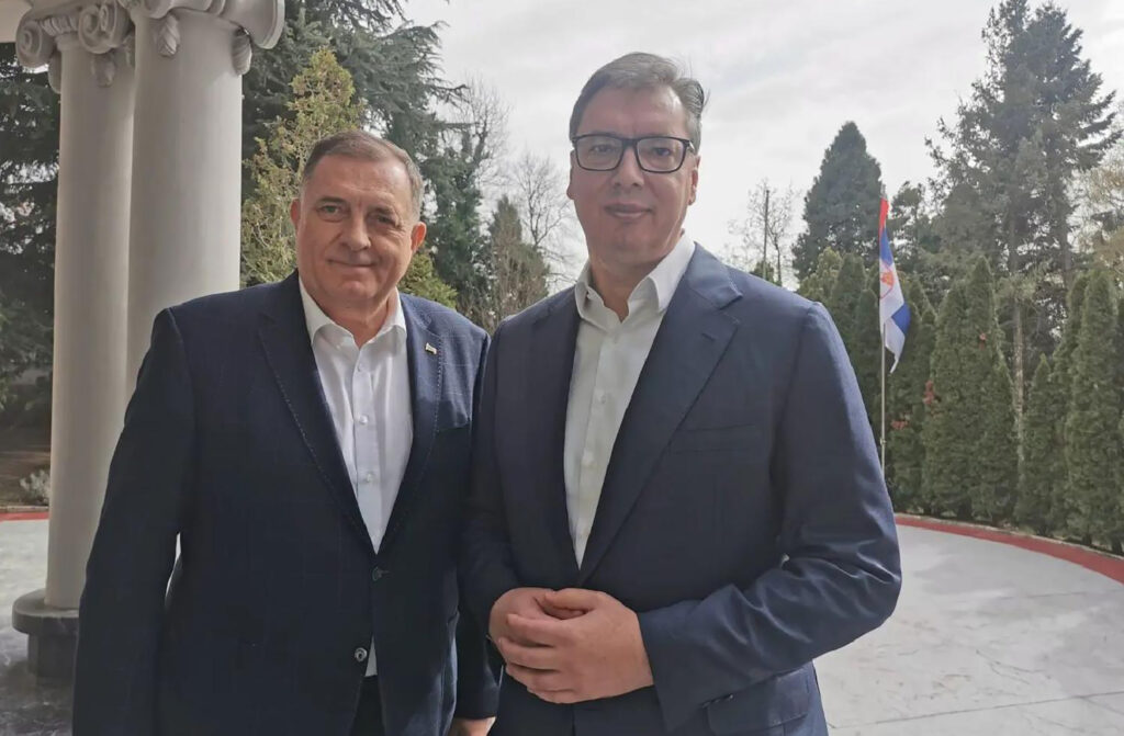 Mesto: Beograd
Datum: Wed Mar 27 21:50:55 CET 2024
Dogadjaj: POLITIKA - razgovor predsednika Srbije Aleksandra Vučića i predseednika Republike Srpske Milorada Dodika
Ličnosti: Aleksandar Vučić, Milorad Dodik
Izvor: FoNet/Instagram predsednika Srbije