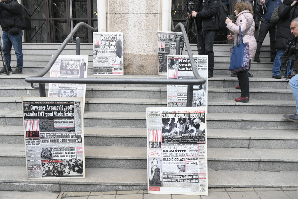 Beograd 05.02.2024. Apelacioni sud, protest zbog oslobađajuće presude zbog ubistva Slavka Ćuruvije Foto: Goran Srdanov/Nova.rs