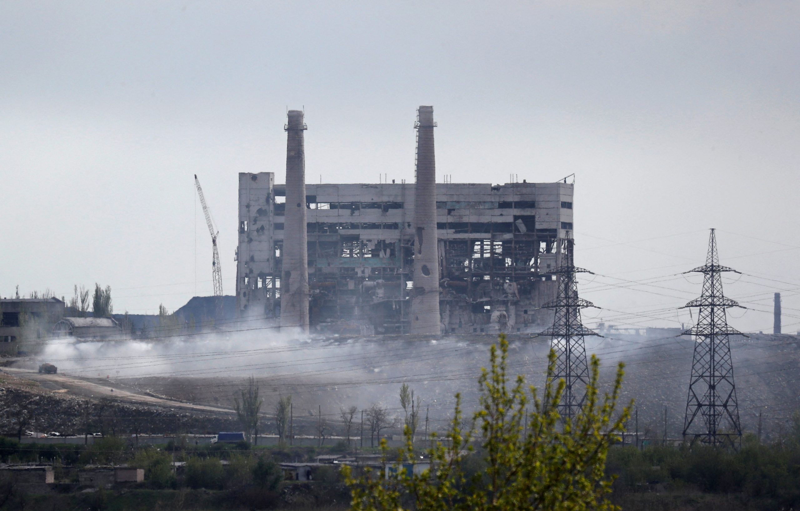 A view shows a plant of Azovstal Iron and Steel Works during Ukraine-Russia conflict in the southern port city of Mariupol, Ukraine May 2, 2022. REUTERS/Alexander Ermochenko