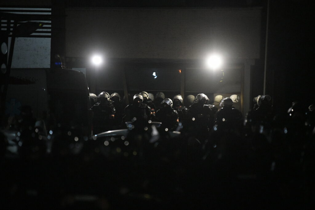 Valjevo 16.08.2025.  Policija. Protestna šetnja. Protest Srbija se umiriti ne može zbog policijske  brutalnosti, protesti nakon brutalnog nasilja policije nad građanima Foto: Amir Hamzagić/Nova.rs