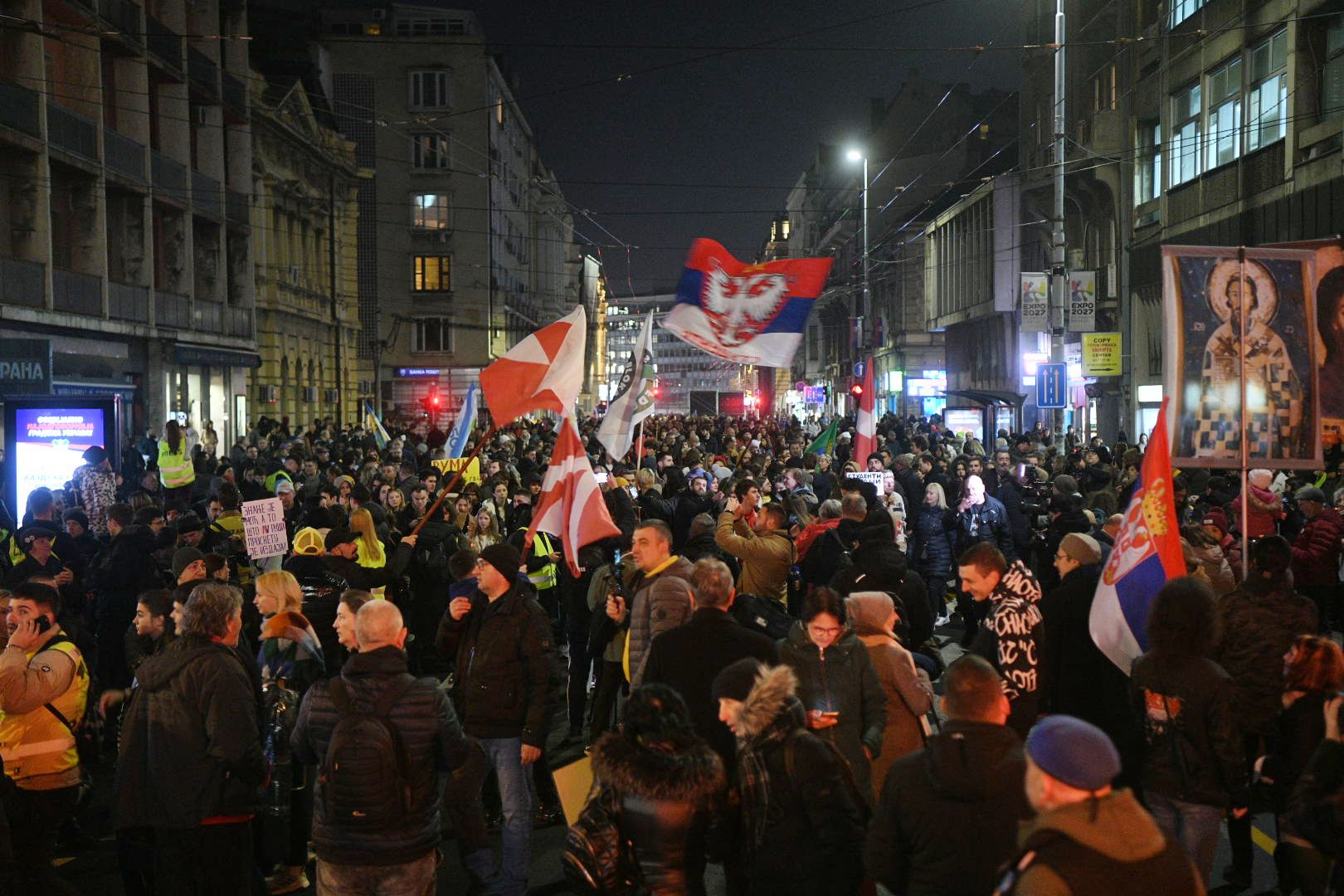 Beograd 27.01.2026. Studentski protest Znanje je moć na Savindan, školska slava, studenti, protest, okupljanje ispred zgrade Rektorata, Studentski trg, Rektorat Foto: Filip Krainčanić/Nova.rs