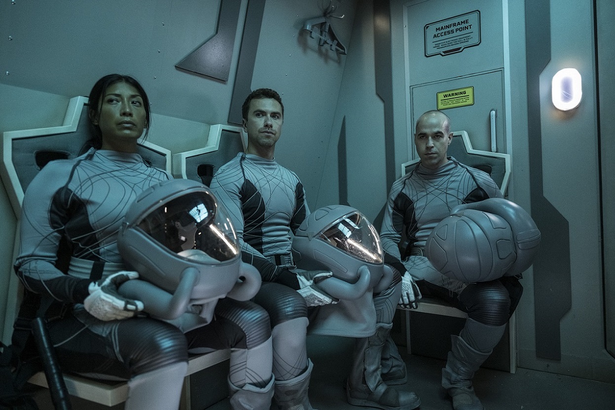 THE ARK -- "Museum of Death" Episode 205 -- Pictured: (l-r)  -- (Photo by: Aleksandar Letic/Ark TV Holdings, Inc./SYFY)ARK, Diana Bermudez, Ricard Flisman, Pavle Jerinic_FOTO Aleksandar Letic.JPG