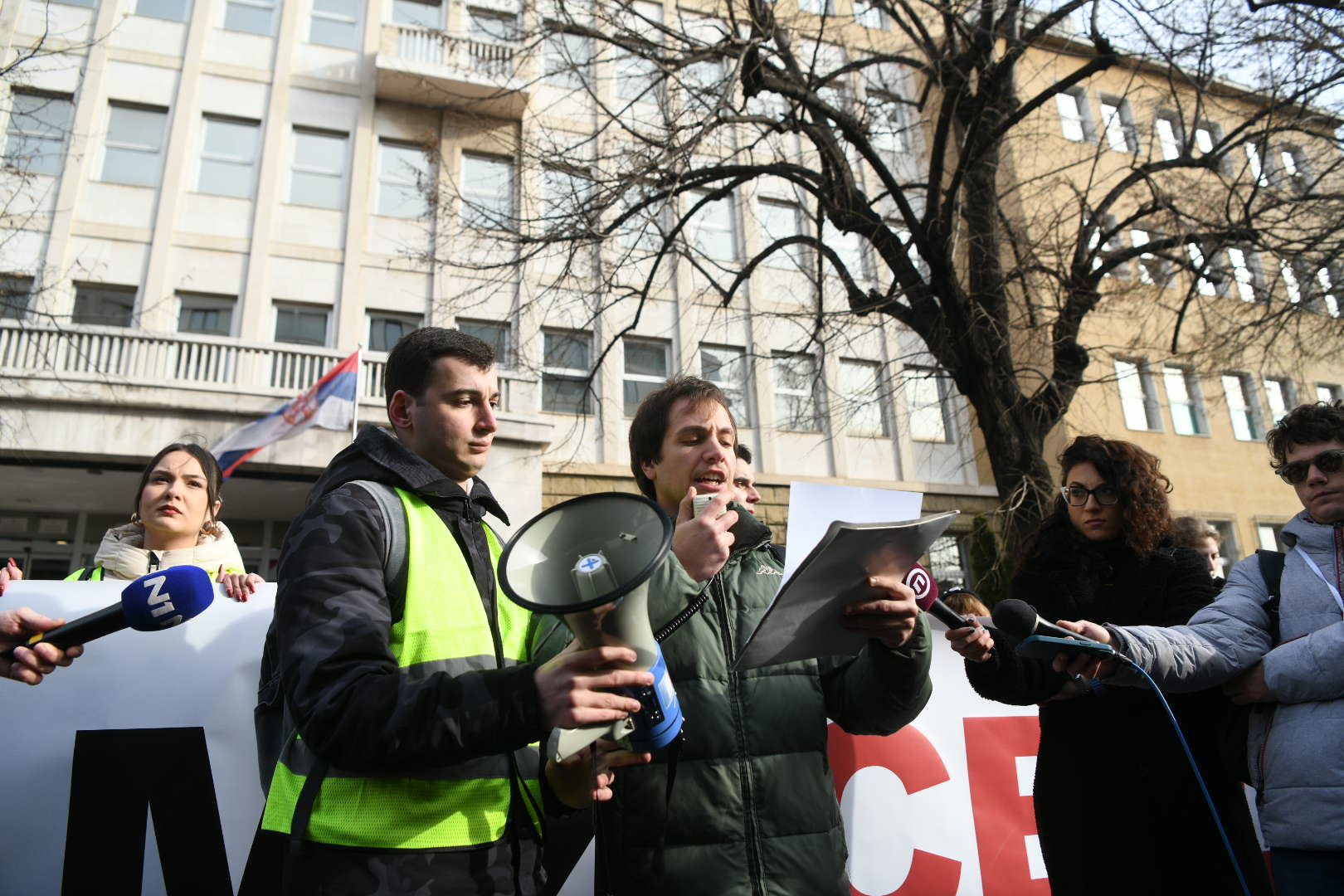 Beograd 04. februar 2026. Studenti protest Generalštab okupljanje ispred Specijalnog suda u Ustaničkoj ulici povodom početka suđenja Nikoli Selakoviću ministru kulture u vezi sa slučajem Generalštab Foto:Filip Krainčanić/Nova.rs