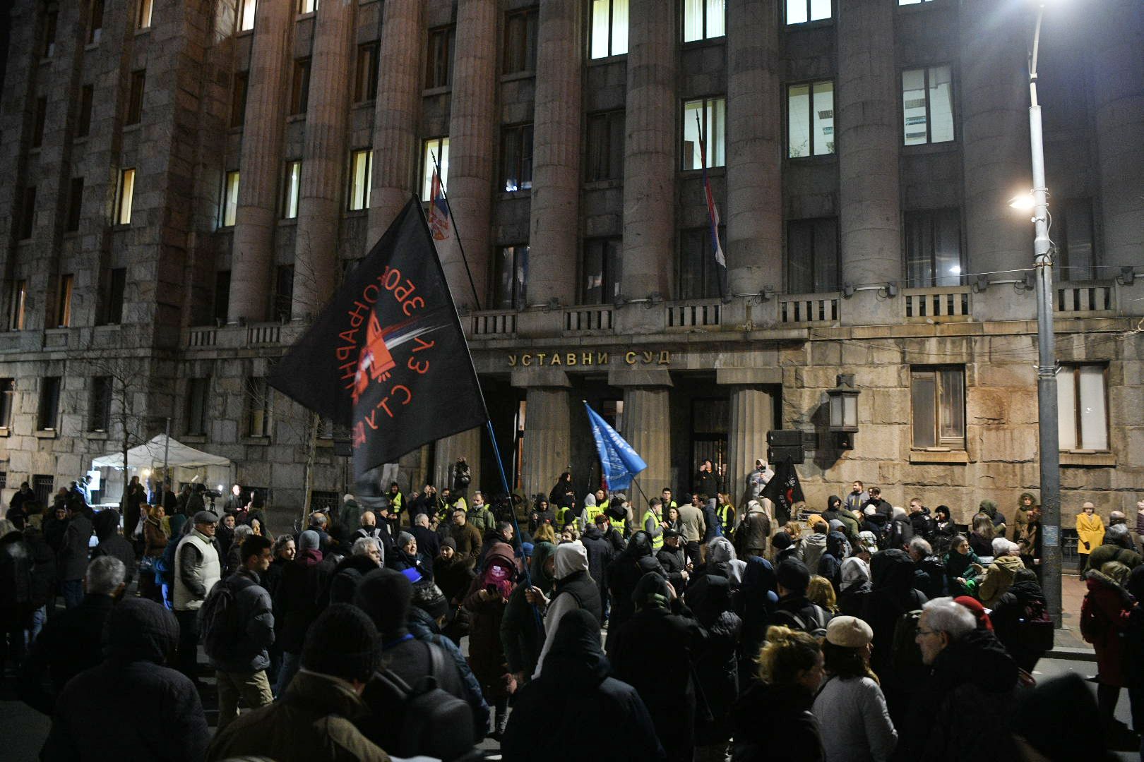 Beograd 09. februar 2026. Protest u znak podrške zaposlenima u pravosuđu pod nazivom "Smene umesto čestitki" ispred zgrade Ustavnog suda Foto:Filip Krainčanić/Nova.rs
