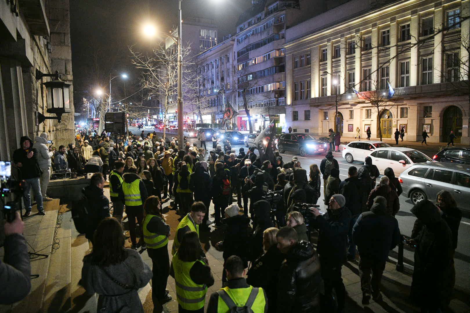Beograd 09. februar 2026. Protest u znak podrške zaposlenima u pravosuđu pod nazivom "Smene umesto čestitki" ispred zgrade Ustavnog suda Foto:Filip Krainčanić/Nova.rs