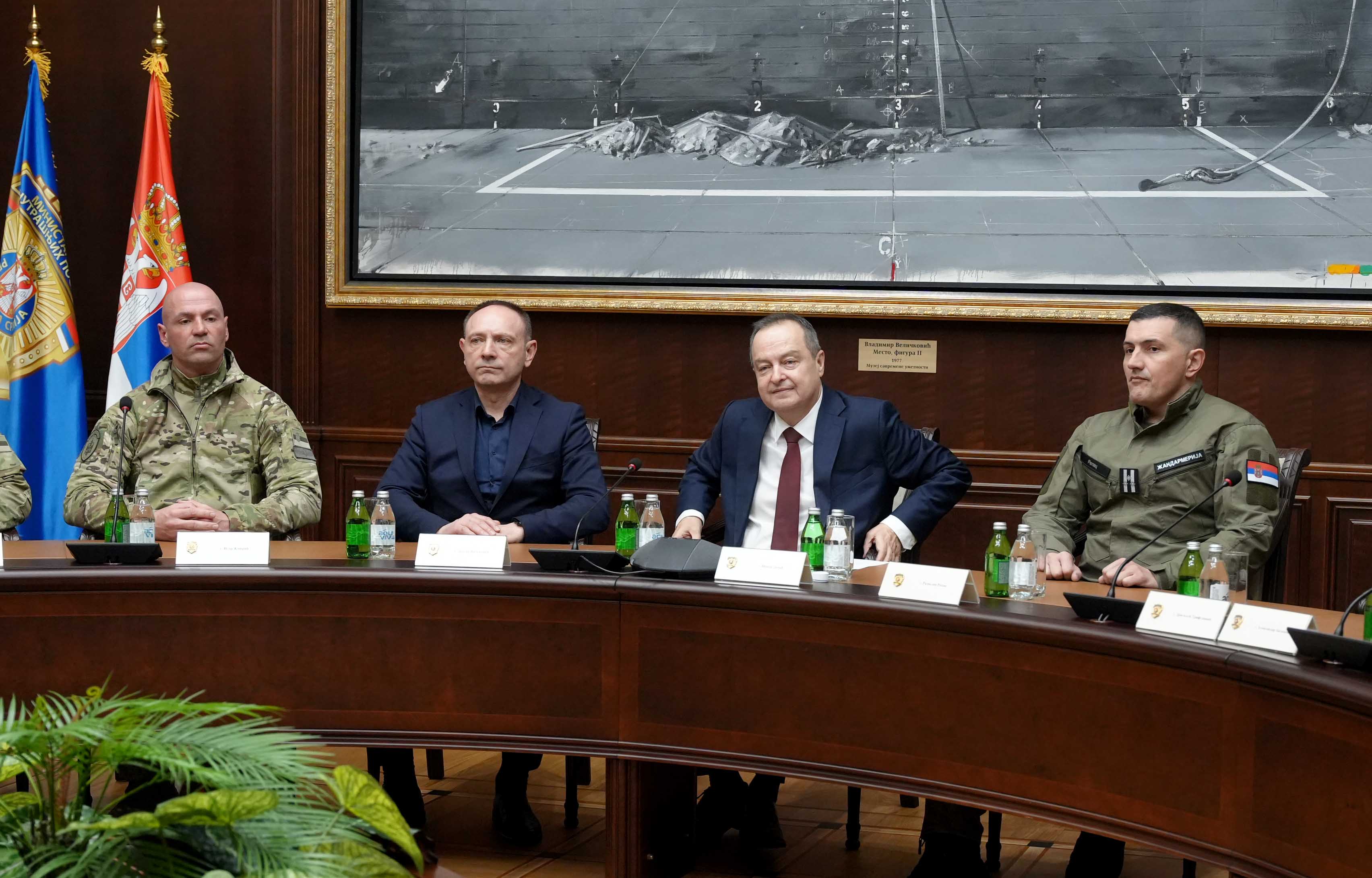 Igor Žmirić, Dragan Vasiljević, Ivica Dačić Radoslav Repac Pripadnici SAJ i Žandarmerije Takmičenje u Dubaiju Foto MUP (20).jpg