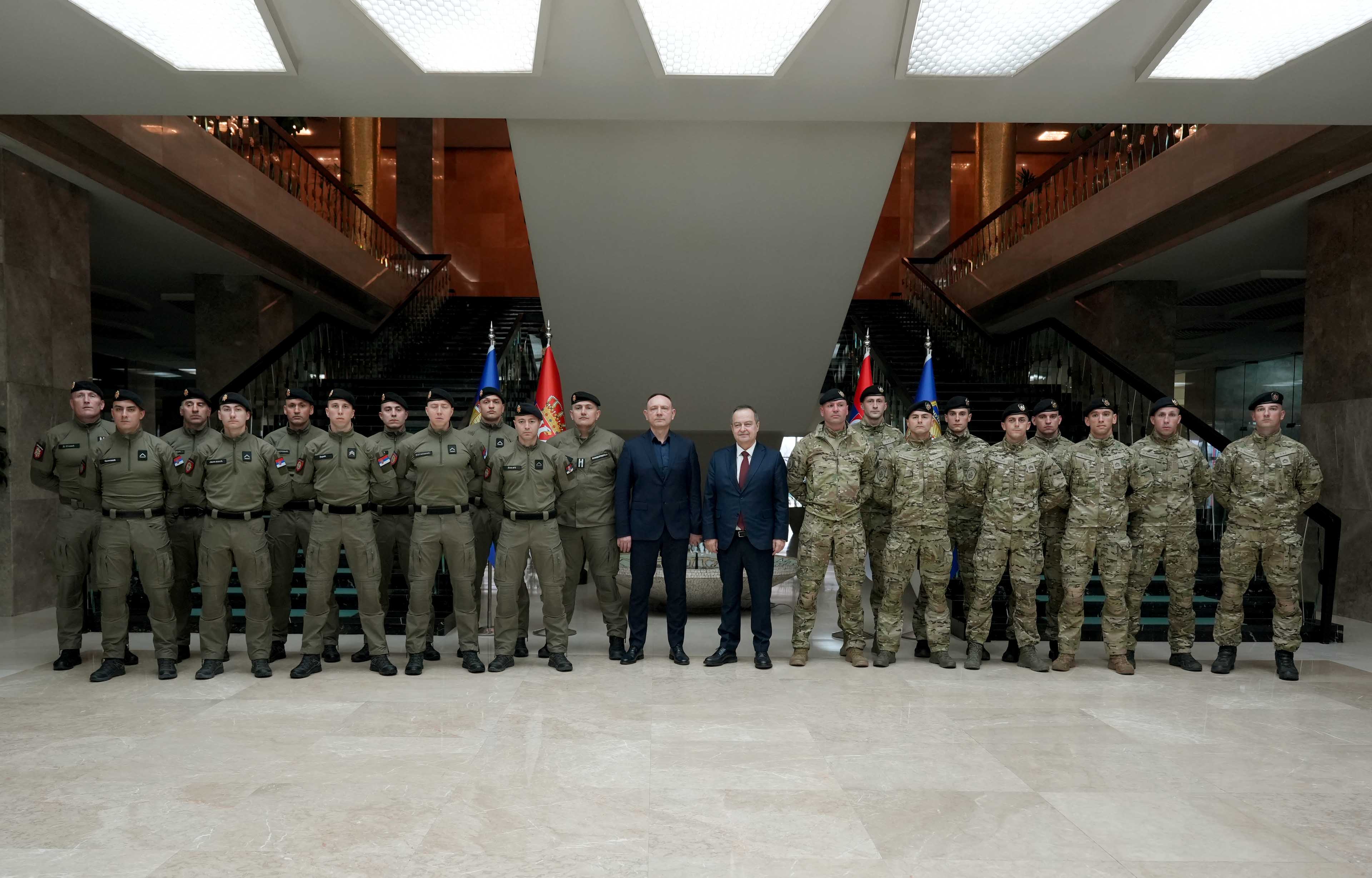 Pripadnici SAJ i Žandarmerije Takmičenje u Dubaiju Foto MUP (21).jpg