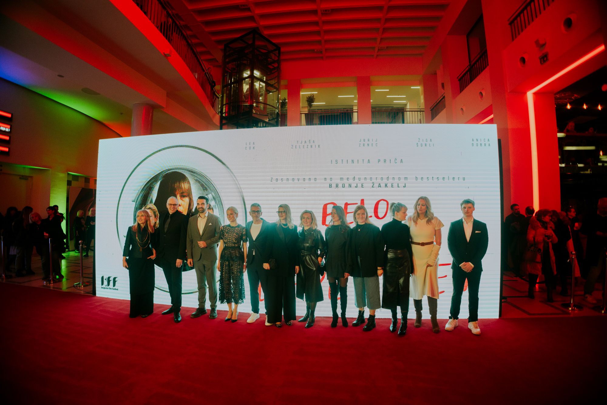 Održana srpska premijera filma „Belo se pere na devedeset“  Ekipa filma Belo se pere na devedeset_foto Tanja Drobnjak.jpg