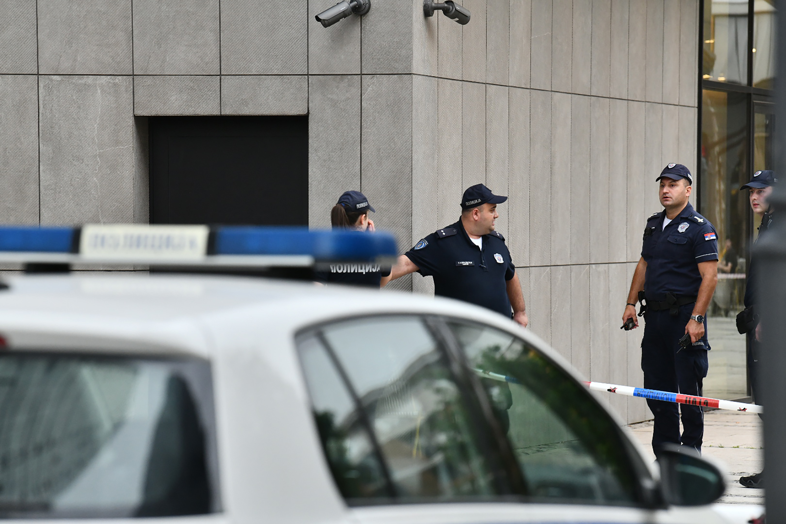 Beograd 22. april 2025. Na Novom Beogradu danas se dogodila pucnjava, pucnjava se dogodila luksuznom restoranu u naselju „West 65“, policija, uviđaj Foto:Vesna Lalić/Nova.rs