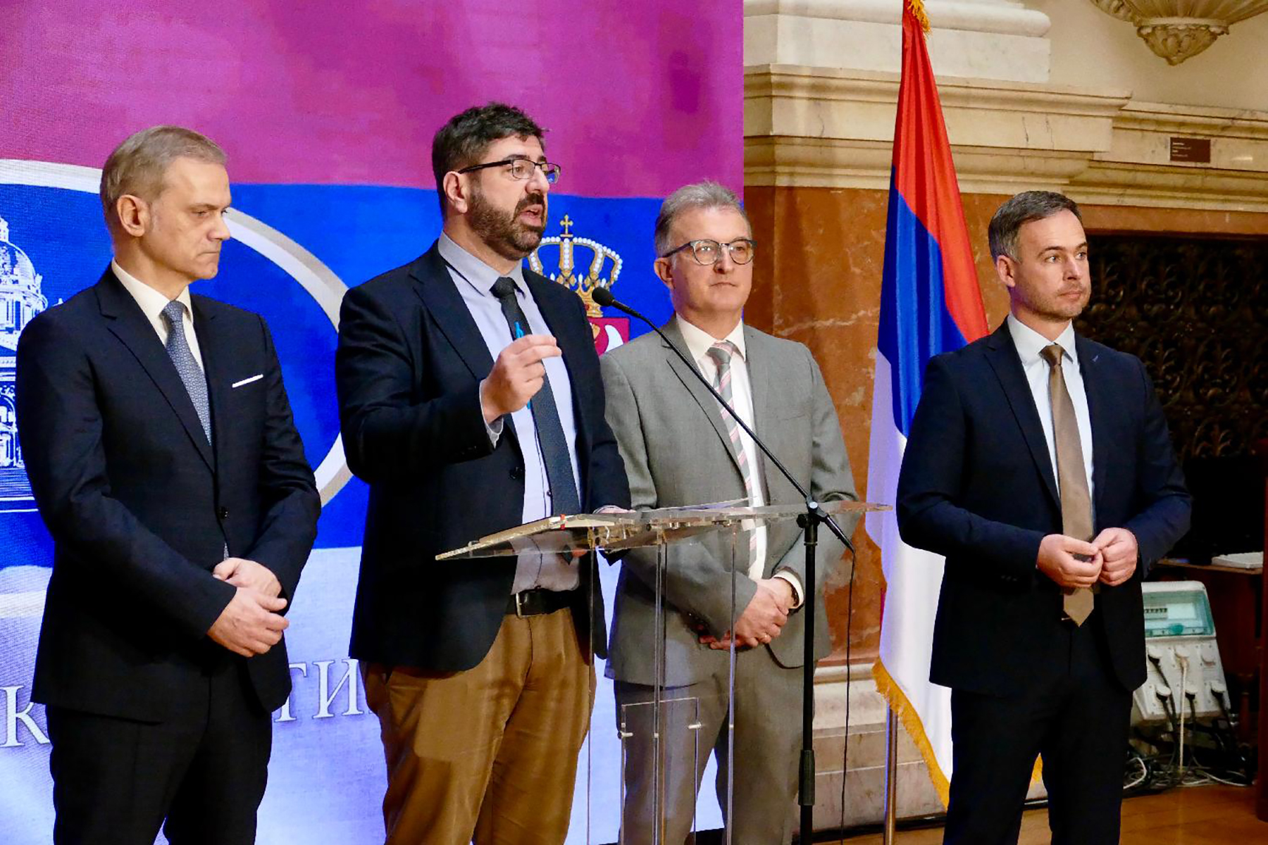 Mesto: BeogradDatum: Thu Mar 05 11:48:41 CET 2026Dogadjaj: POLITIKA - konferencija za medije poslanika opozicije u Skupštini SrbijeFotoreporter: Ognjen StevanovićLičnosti: Radomir Lazović, Borko Stefanović, Miroslav AleksićIzvor: FoNet