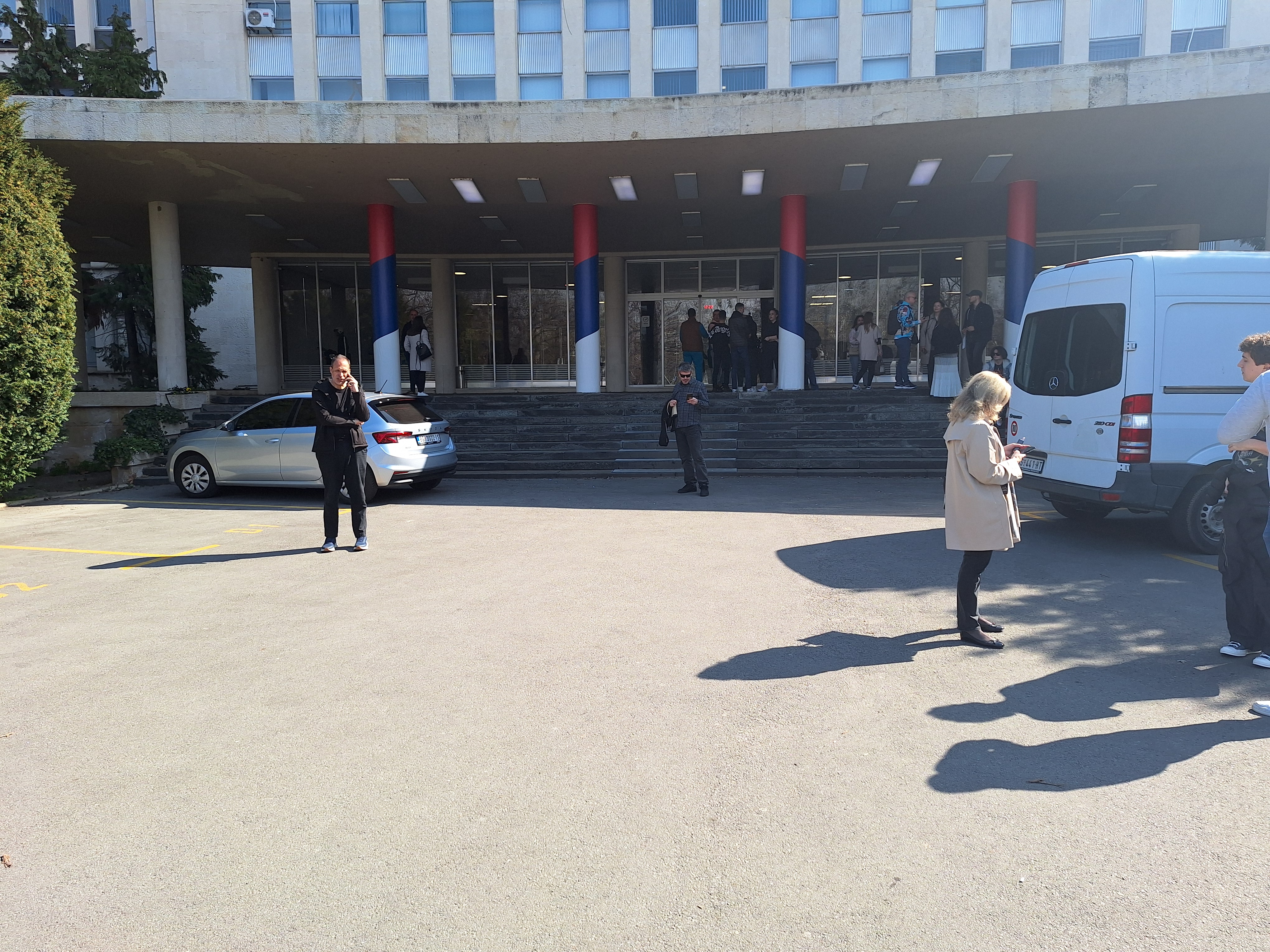 protest podrška priveden student luka pešić foto sanja radovanović nova rs (3).jpg
