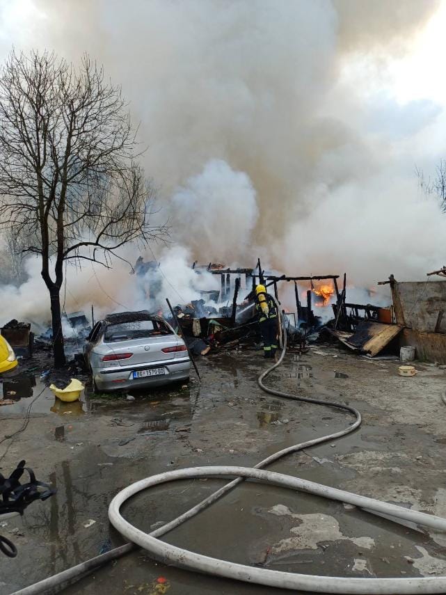 požar čukarica  ulica milorada jovanovića foto jovan mladenović nova rs (8).jpeg
