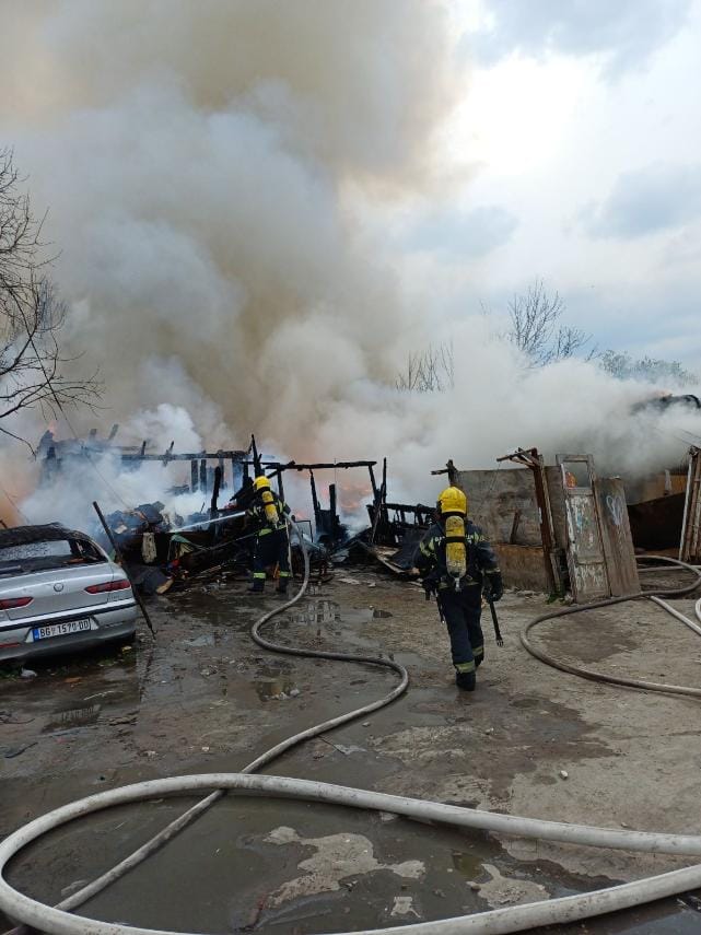 požar čukarica  ulica milorada jovanovića foto jovan mladenović nova rs (11).jpeg