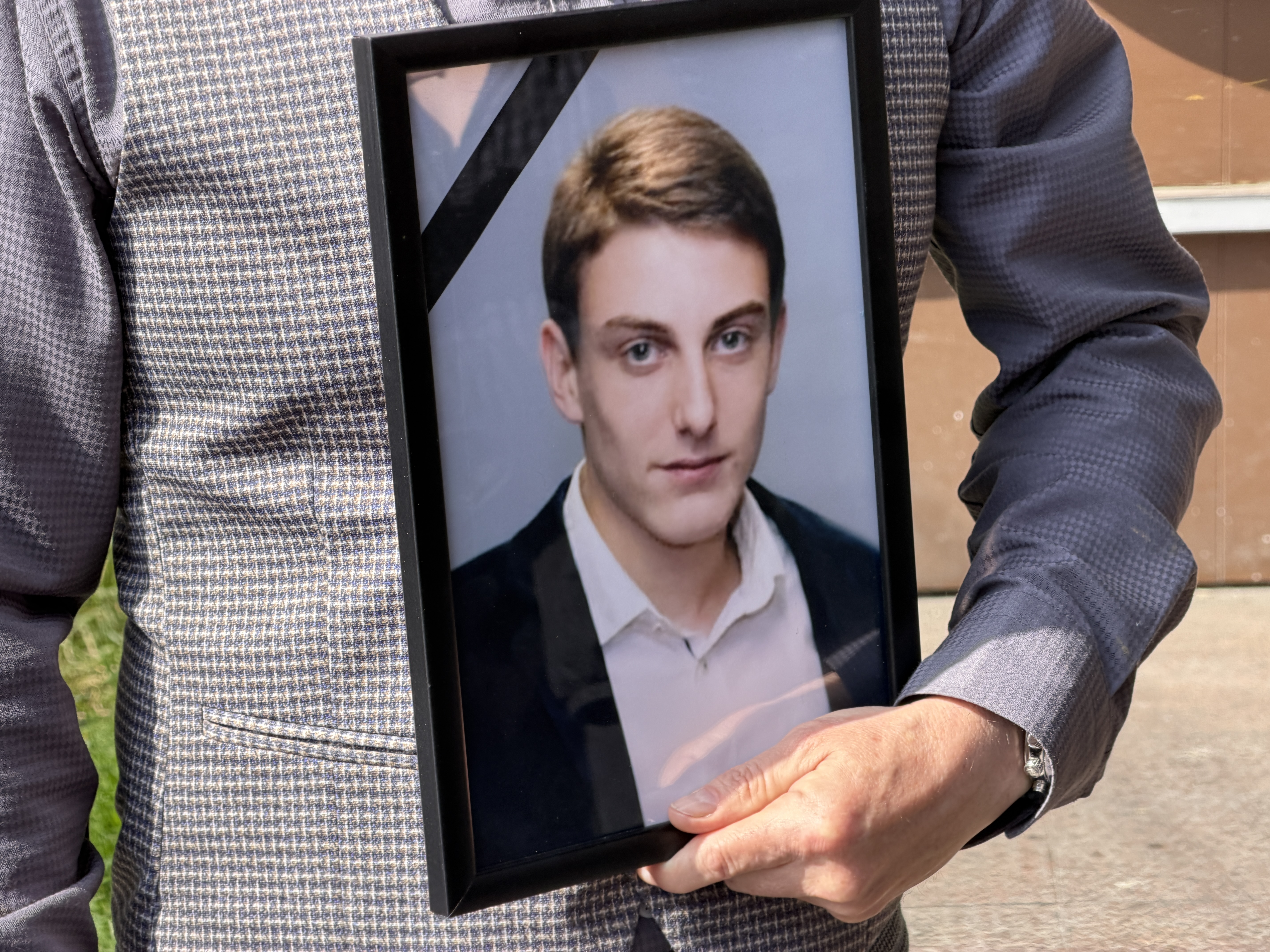 Nenad Milenković otac Branislava pretučenog na Vračaru Foto Jovan Mladenović Nova (9).jpeg