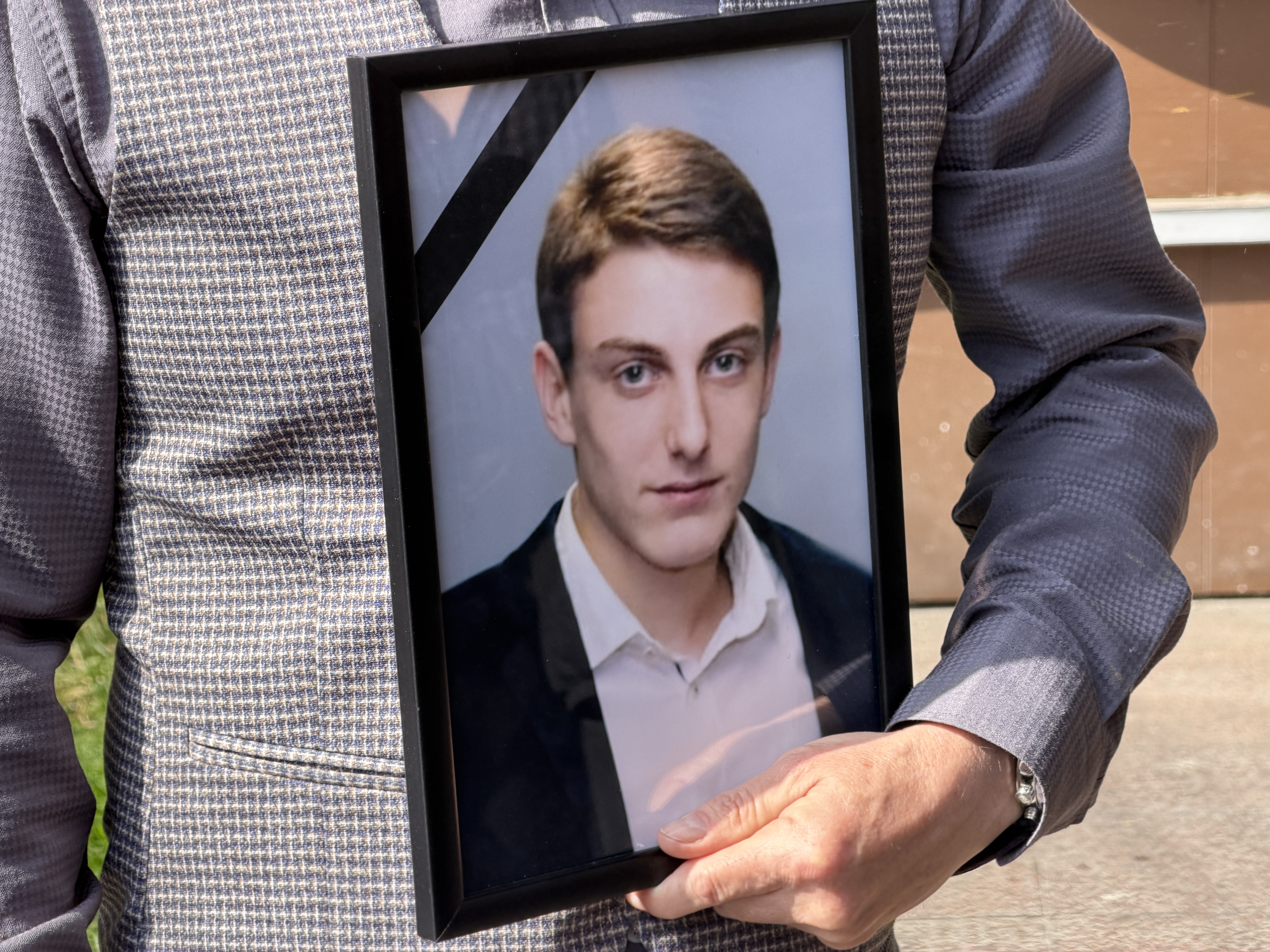 Nenad Milenković otac Branislava pretučenog na Vračaru Foto Jovan Mladenović Nova (8).jpeg