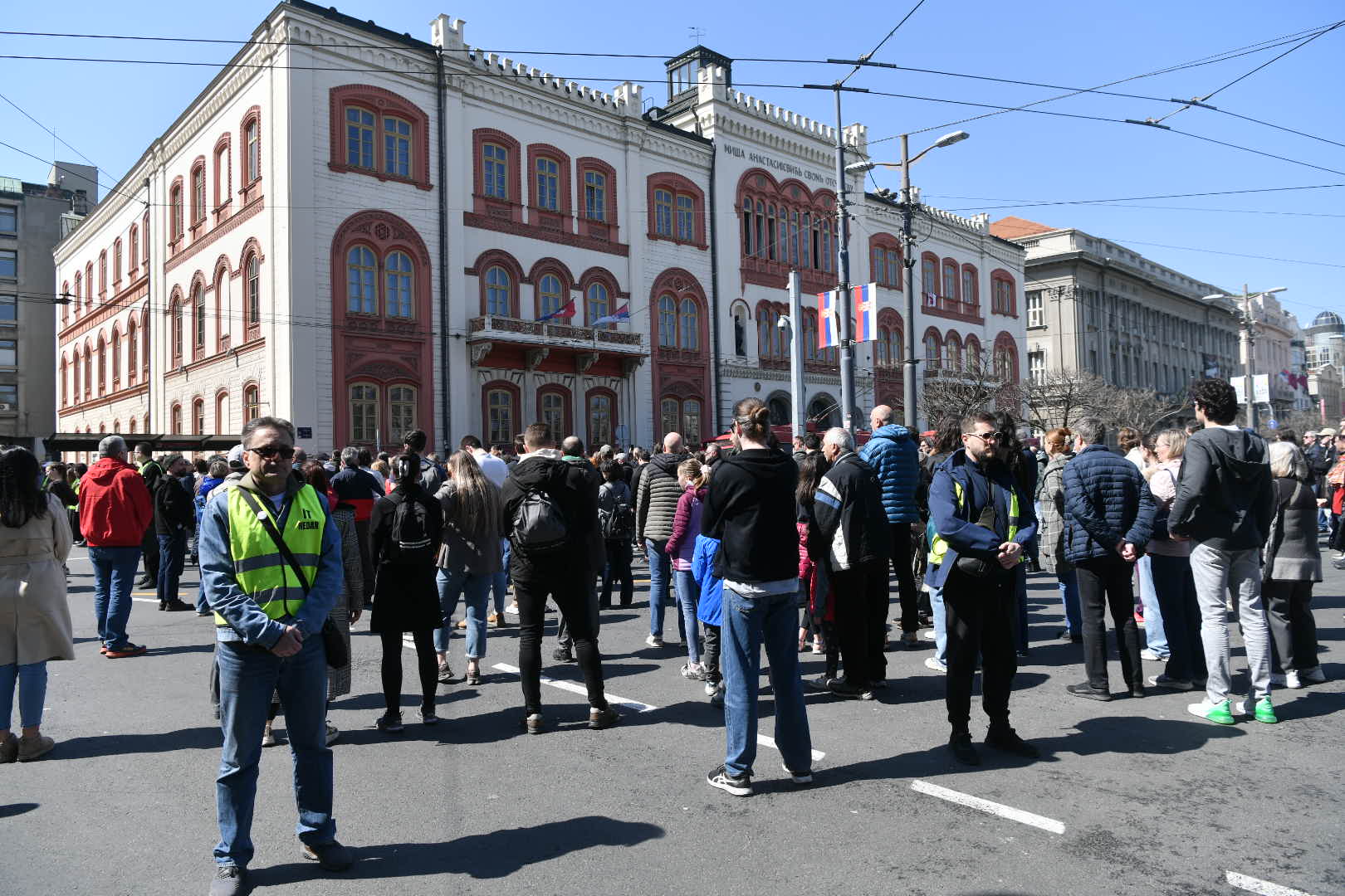 Beograd 04.04.2026. Protest Sloboda studentima, Dan sutdenata, okupljanje ispred zgrade Rektorata, 16 minuta tišine Foto: Goran Srdanov/Nova.rs