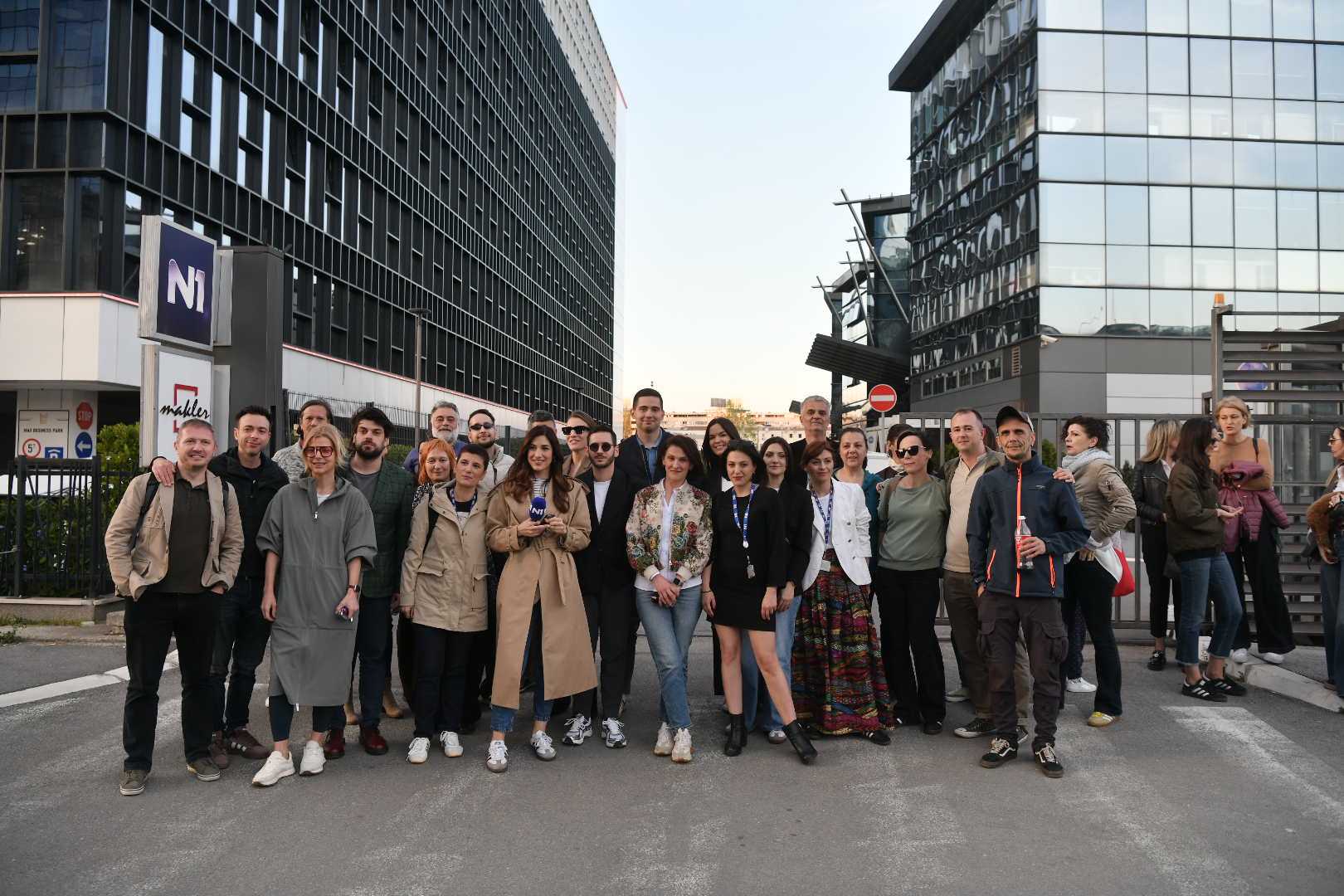 Beograd 06.04.2026. Spontano okupljanje, spontani protest zaposlenih na televiziji N1, zaposleni, televizija N1 Foto: Goran Srdanov/Nova.rs