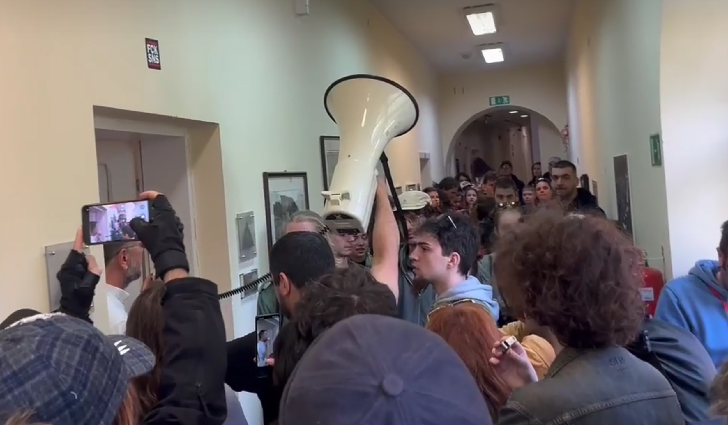 Studenti Akademije umetnosti u Novom Sadu zatražili ostavku dekana 2.jpg