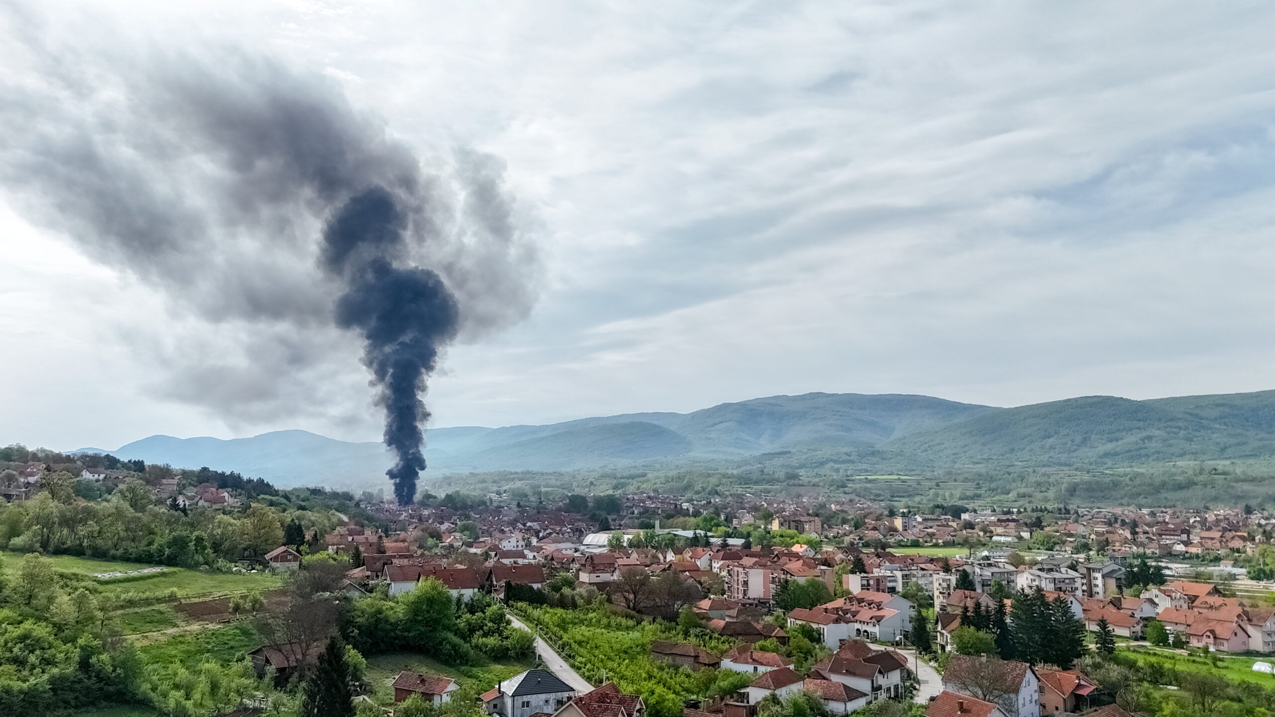 Svrljig, požar, fabrika nameštaja Foto Aleksandar Kostić Južne vesti.jpg