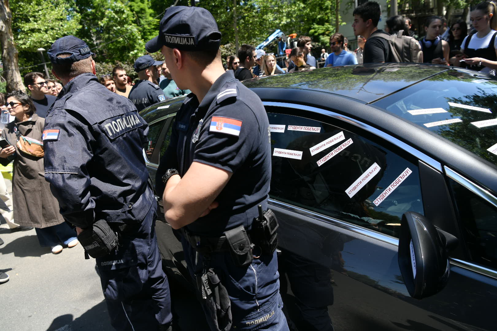 Beograd, 14.05.2026. Bulevar kod Pravnog fakulteta, 16 minuta tišine, autobomil udario deku, incident