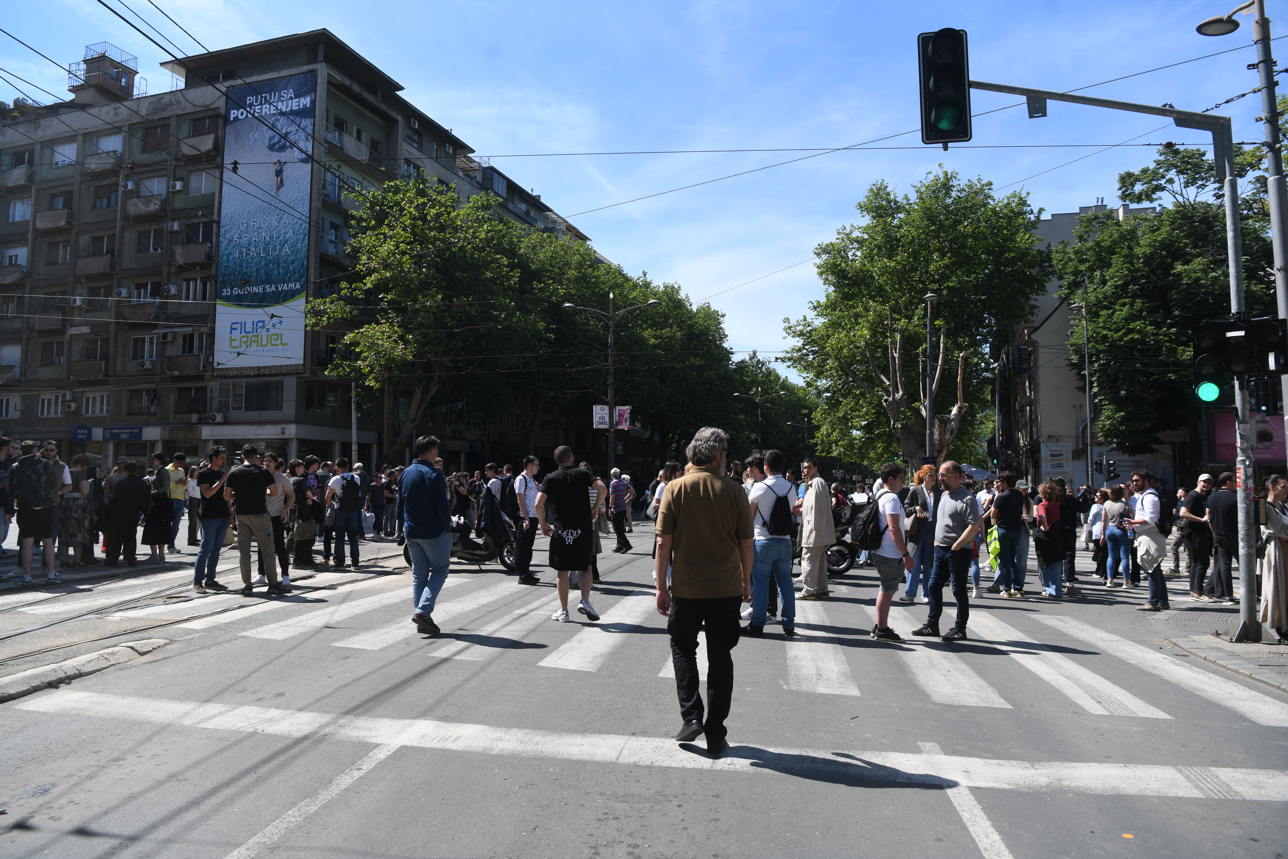 Beograd, 14.05.2026. protest ispred pravnog fakulteta zbog incidenta kada je autombil udario dedu tom šesnaestominutne tišine