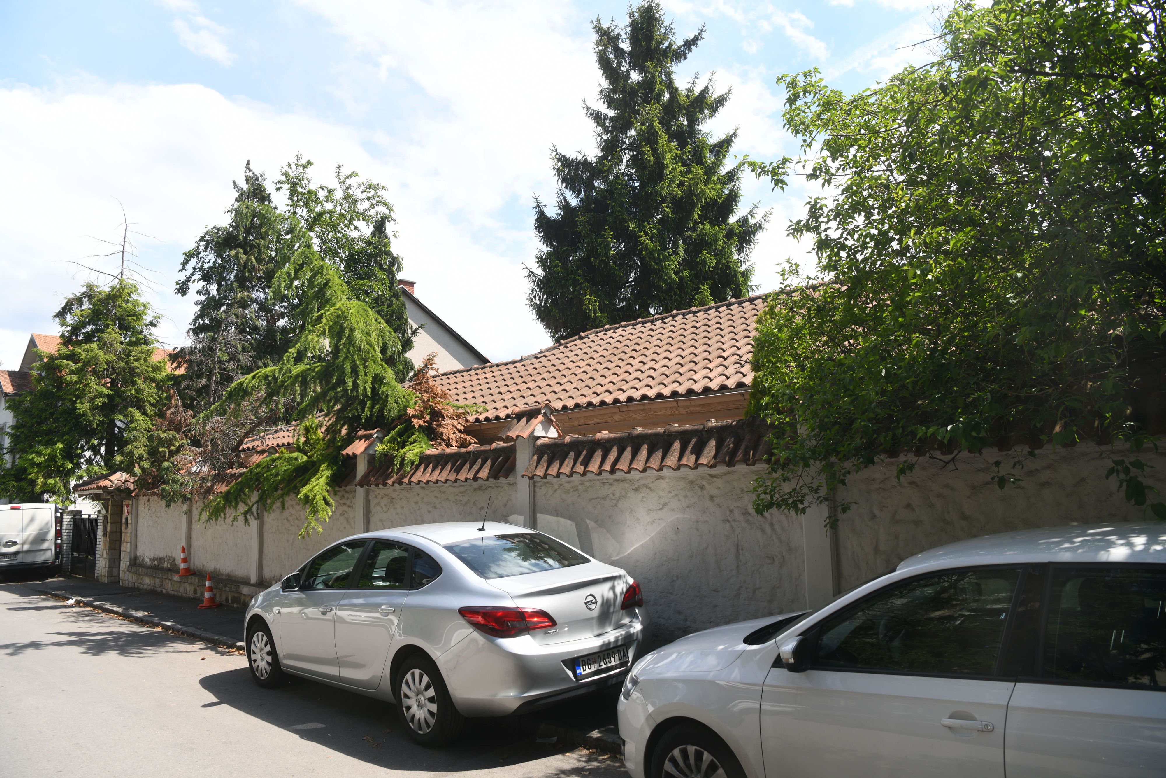 Beograd 15. maj 2026. Aleksandar Nešović Baja nestao je nakon sastanka u restoranu na Senjaku, odnošenje automobila i restoran i galerija 27 Foto Filip Krainčanić Nova.rs