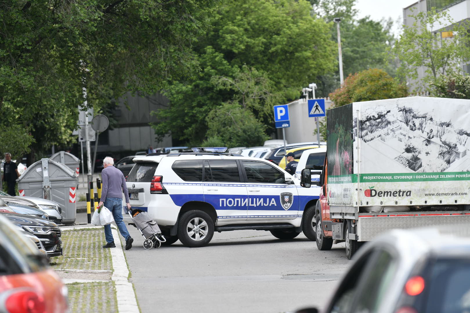 Beograd, 21.05.2026. Restoran Jerry, restoran Džeri u ulici Trešnjinog cveta na Novom Beogradu, pucnjava, policija foto Goran Srdanov/Nova.rs