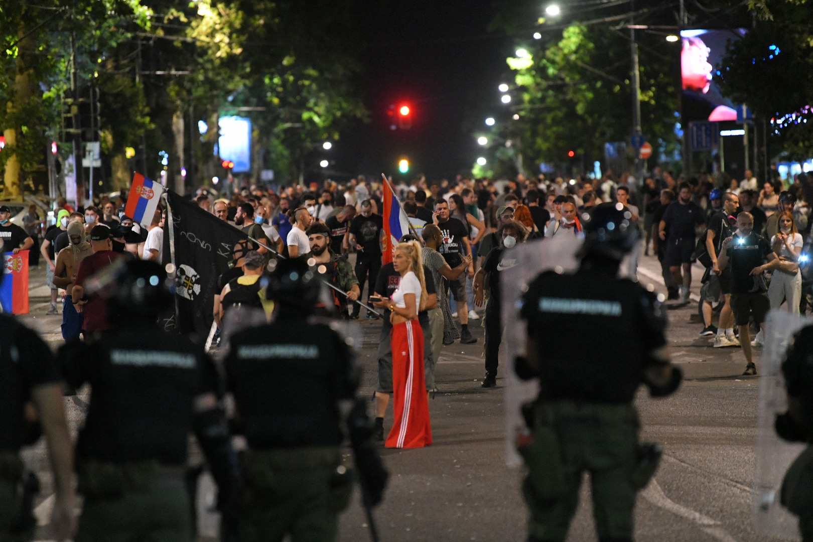 Beograd 28.06.2025. Policija u kralja Milana građani i policija. Protest Vidimo se na Vidovdan, veliki studentski protest  Foto: Amir Hamzagić/Nova.rs