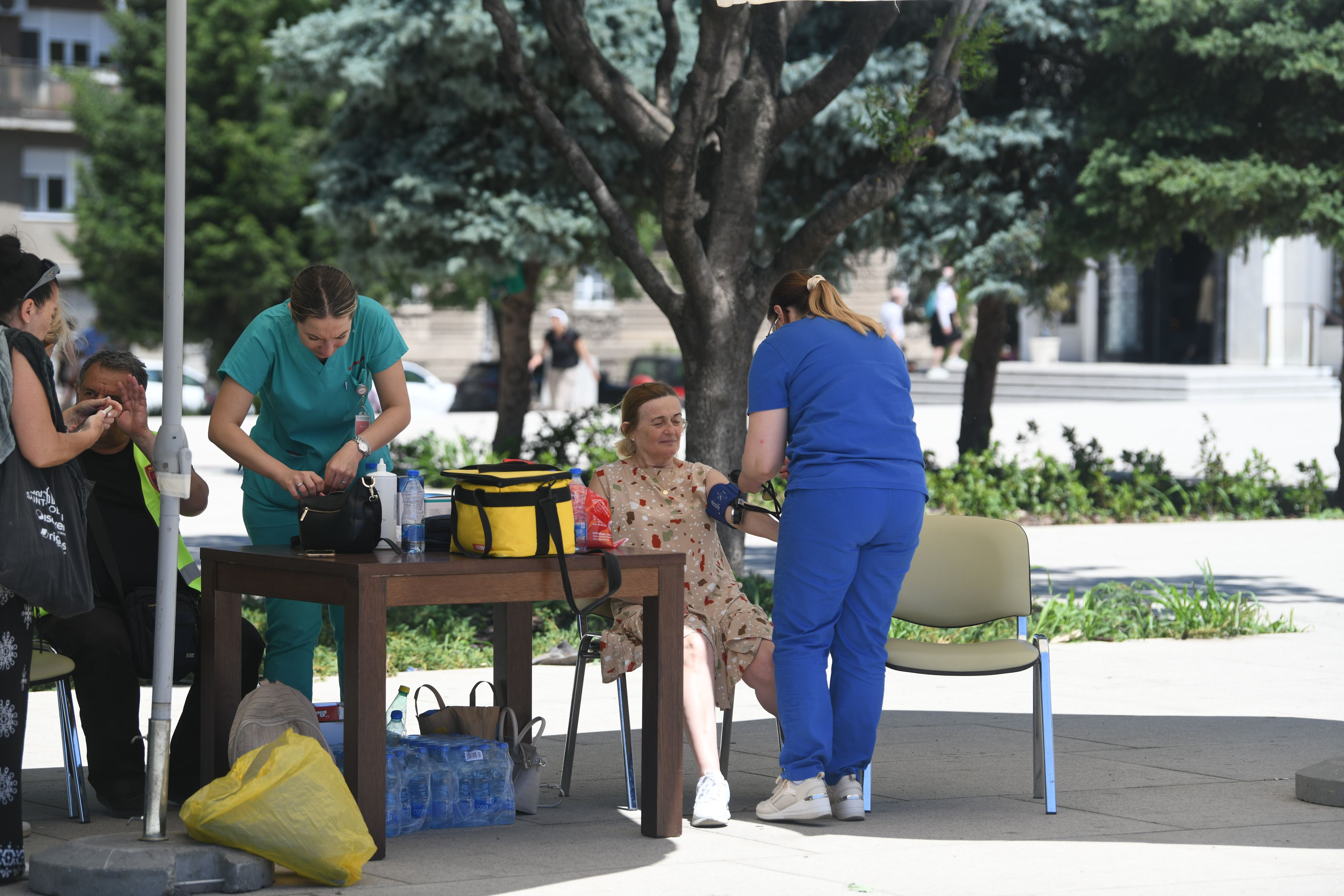 Beograd 28. maj 2026. Hram Svetog Save, Pojas Presvete Bogorodice svetinja izlozena u Hramu, pravoslavni vernici čekaju red za celivanje svetinje Foto Filip Krainčanić Nova.rs