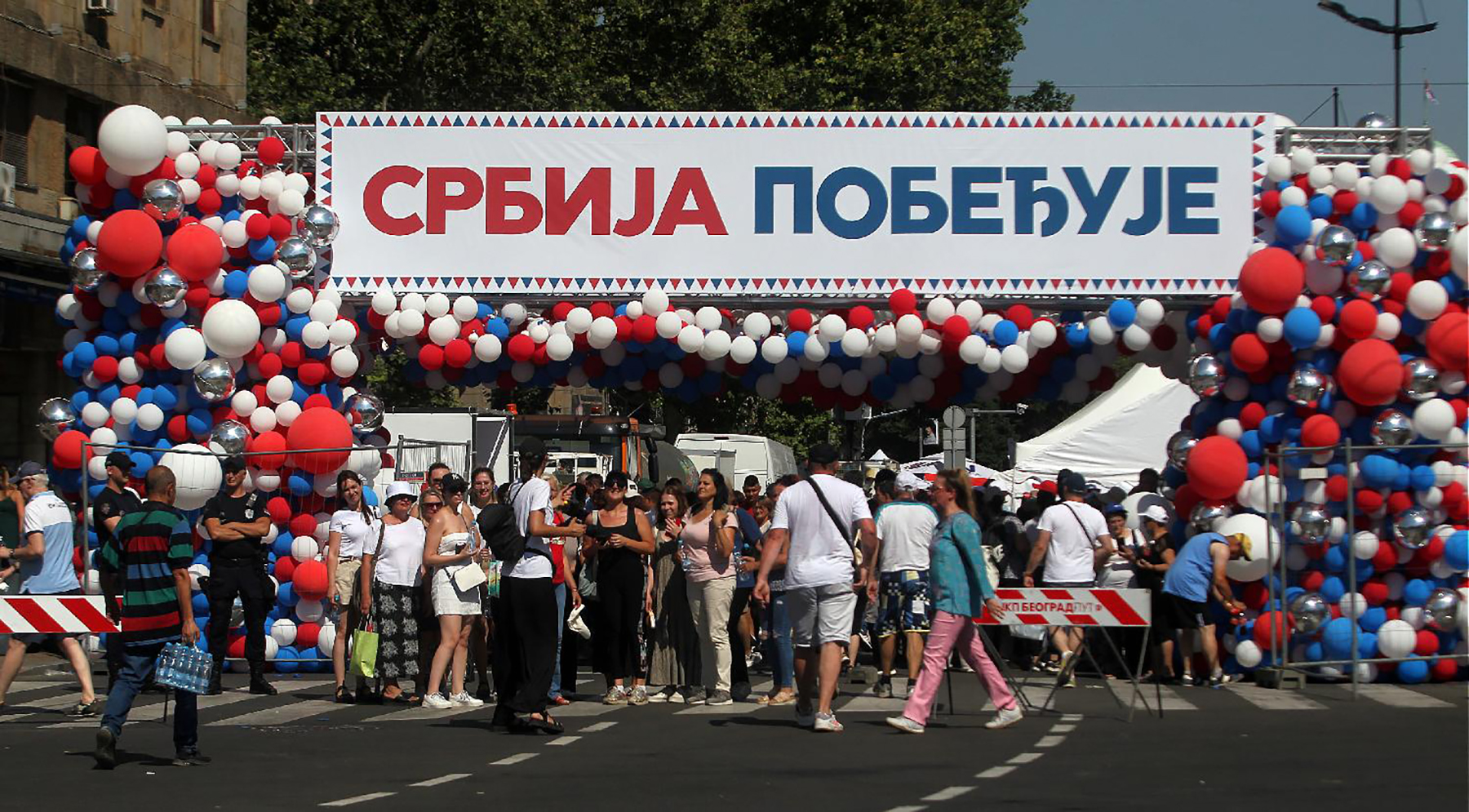 Mesto: BeogradDatum: Sat Jun 27 18:26:09 CEST 2026Dogadjaj: POLITIKA - miting Srpske napredne stranke (SNS) "Zajedno gradimo budućnost Srbije"Fotoreporter: Aleksandar BardaIzvor: FoNet