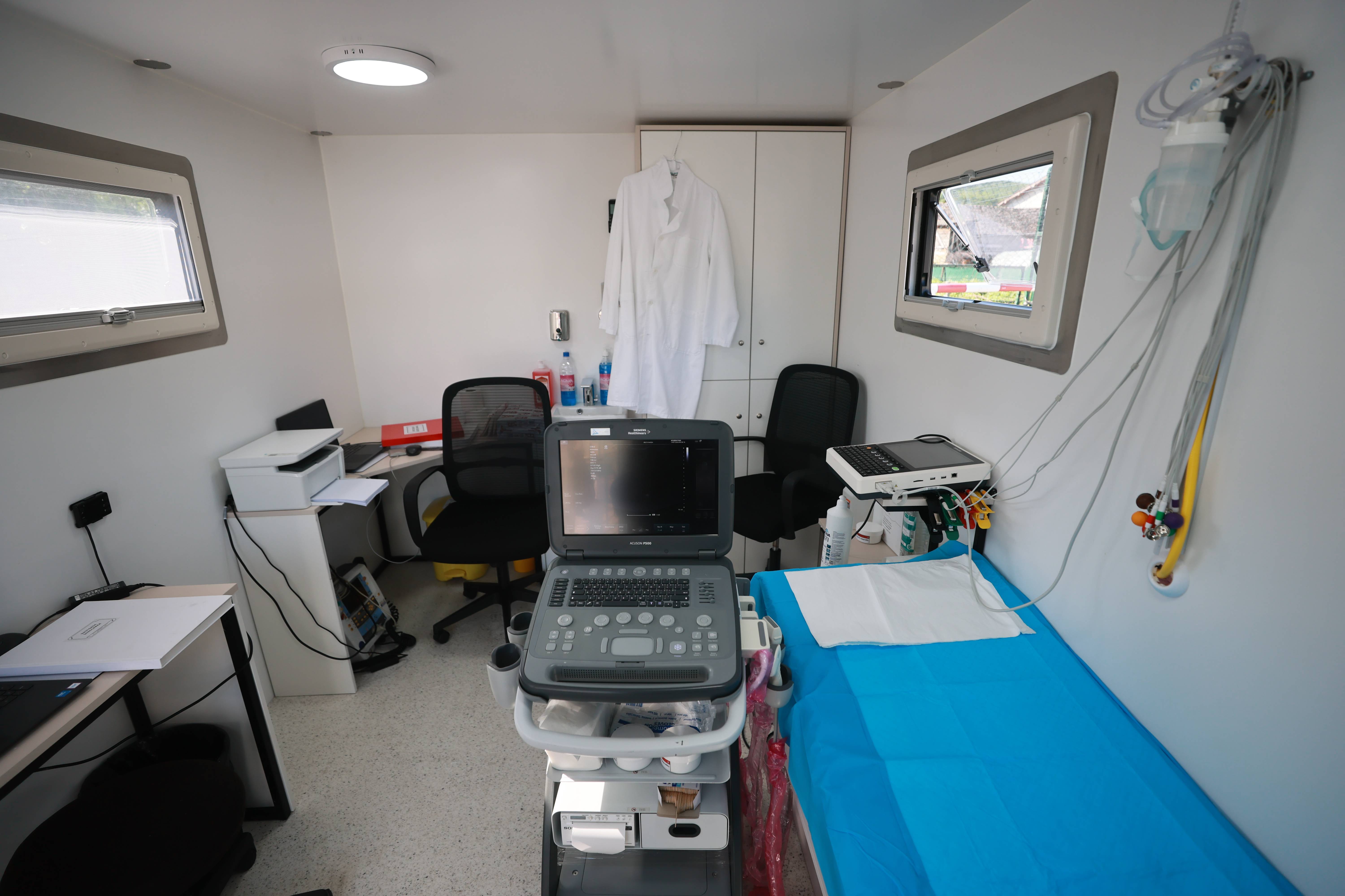 đuro macut zlatibor lončar mobilna ambulanta veliko selo (26).jpg