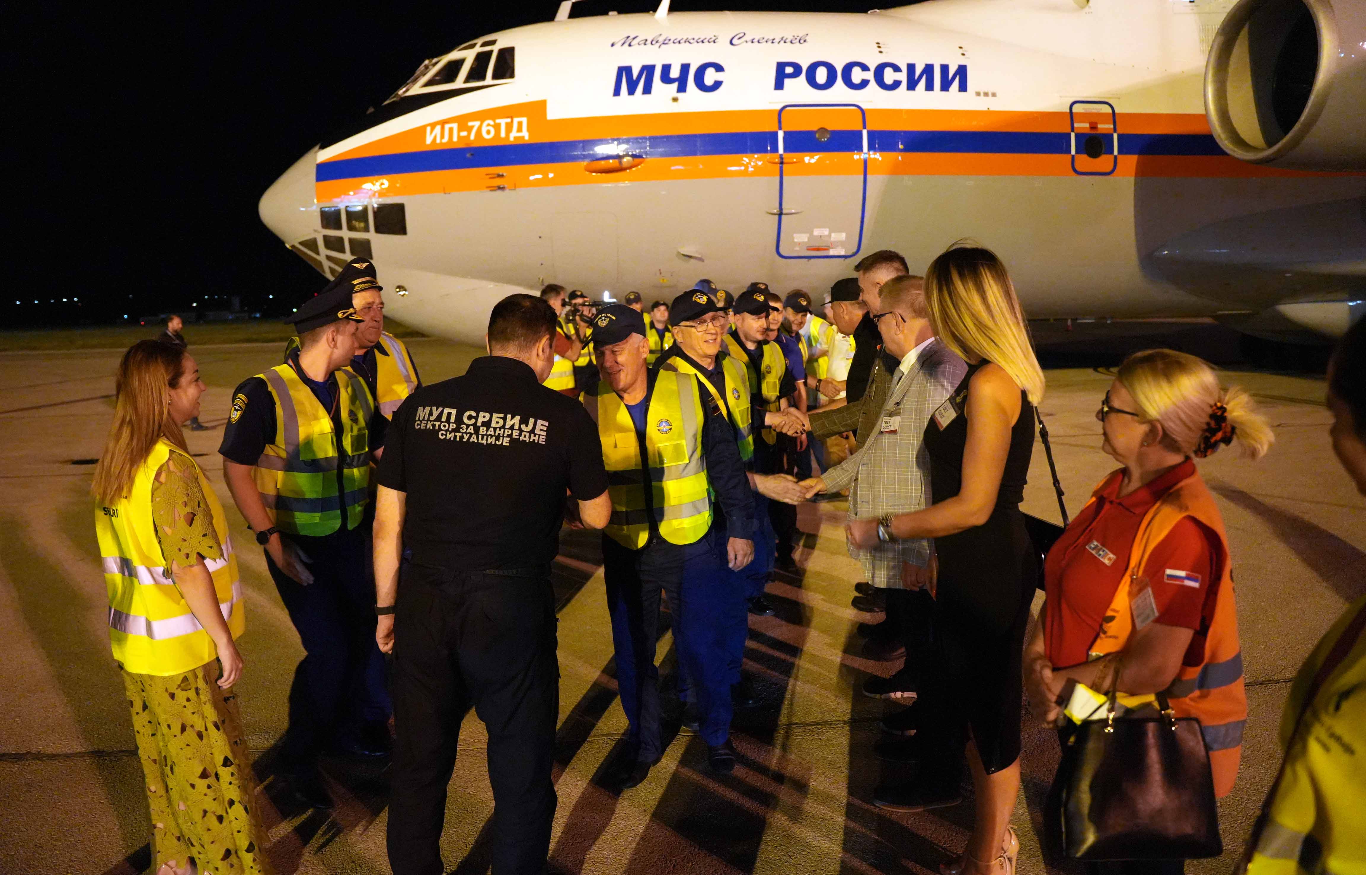 Niš Avion Iljušin Ministarstva za vanredne situacije Ruske Federacije foto Mup Srbije.jpg (11).jpg