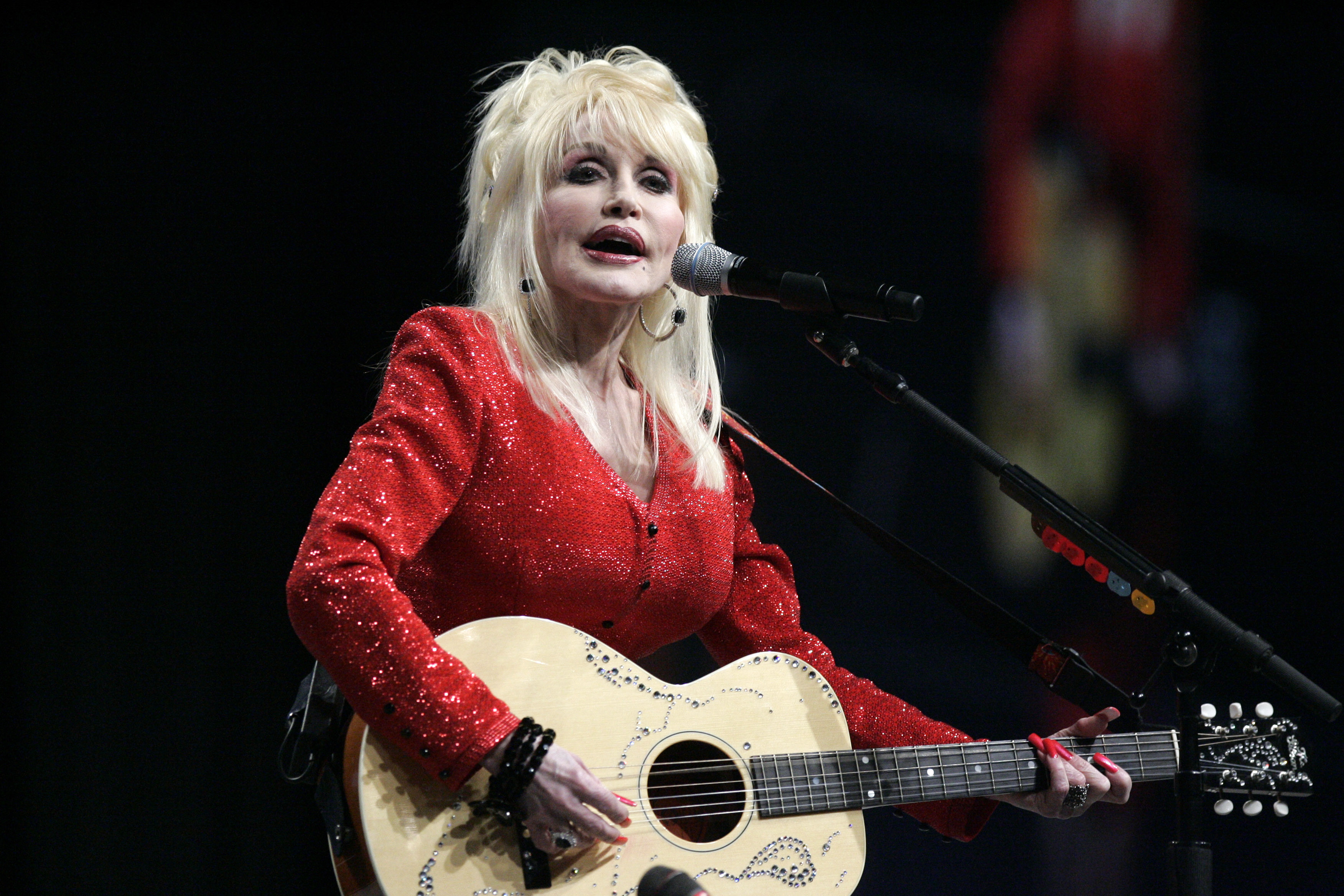 Doli Parton