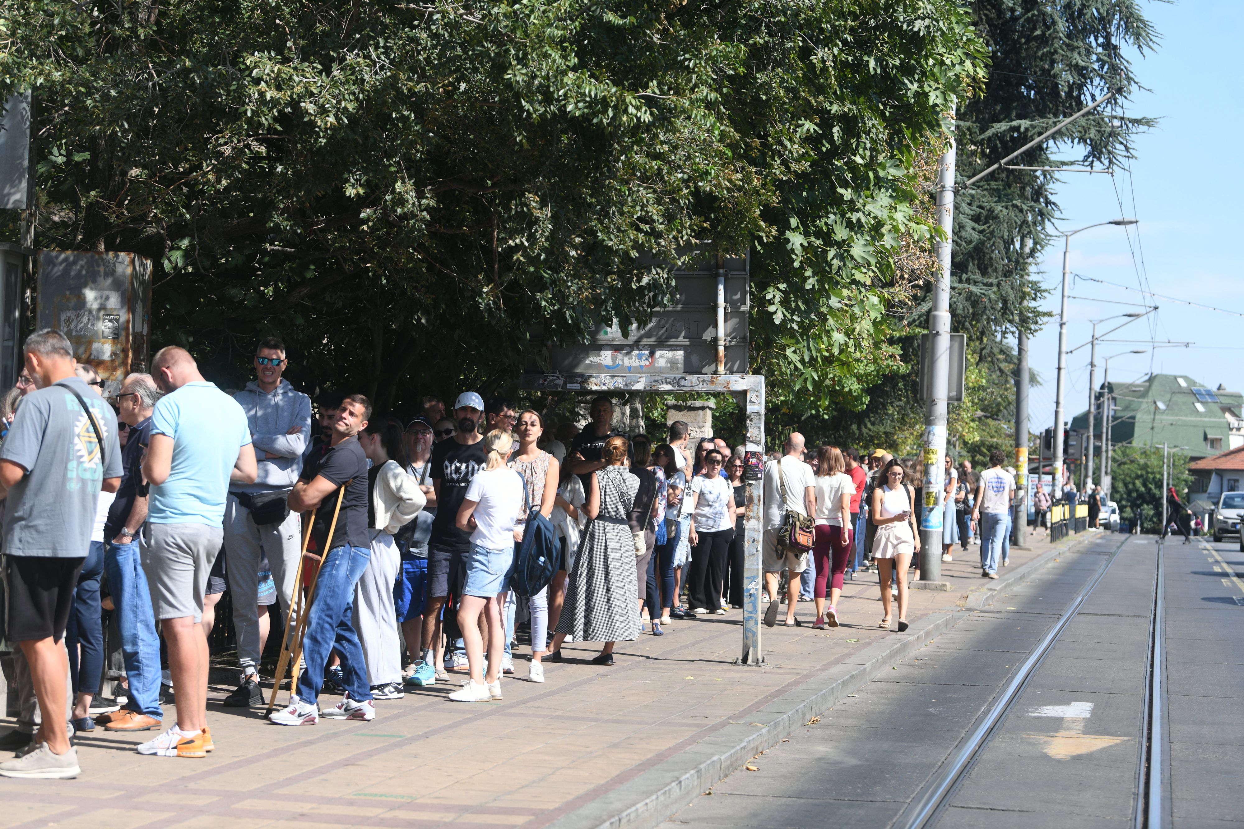 Požeška, skupljanje potpisa za studentsku listu, studenti pobeđuju potpisi, redovi foto filip kraincanic nova rs (3).jpeg
