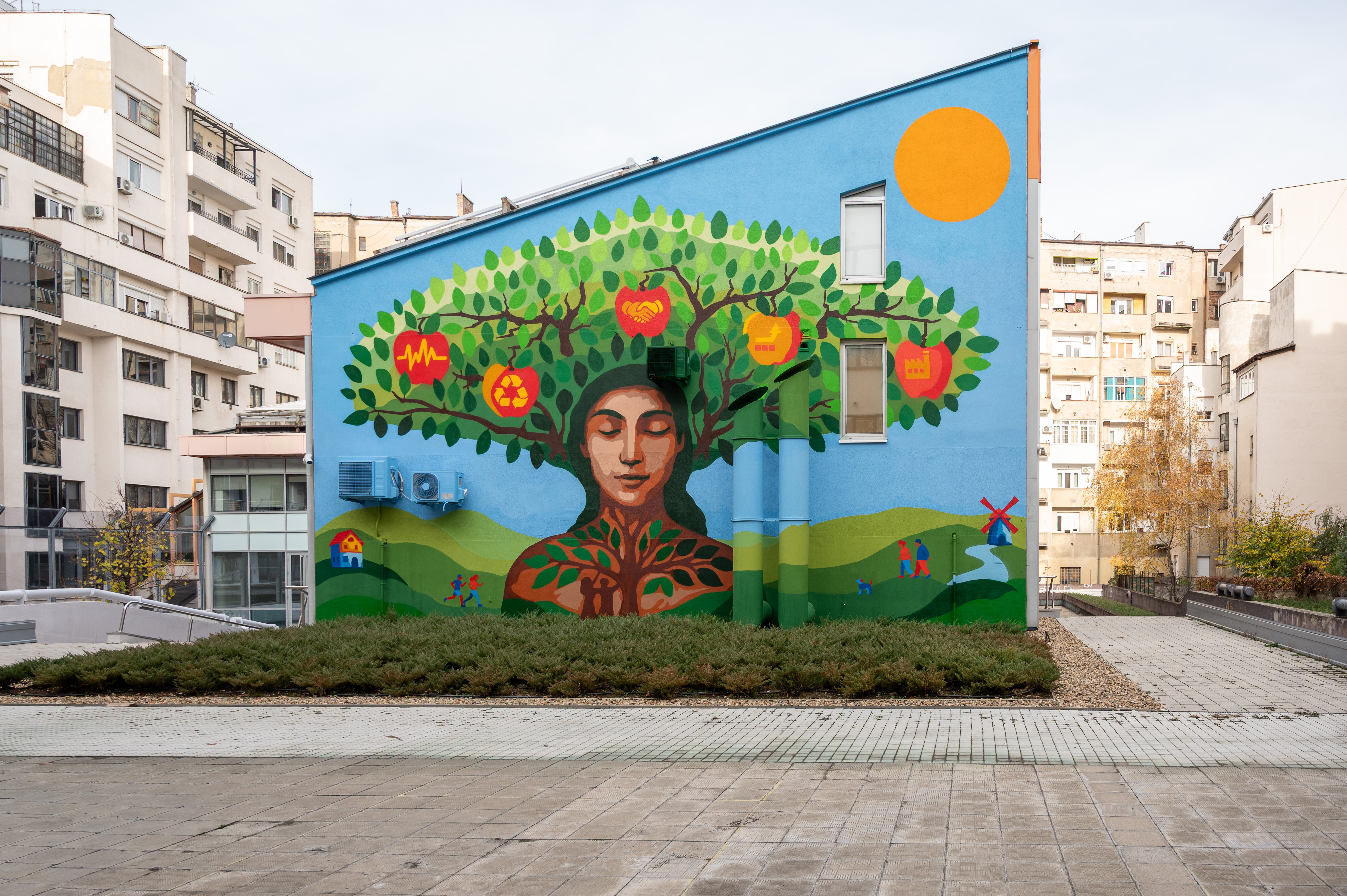 Mural - Povratak majci prirodi - u kompaniji Hemofarm foto Goran Zlatković.jpg