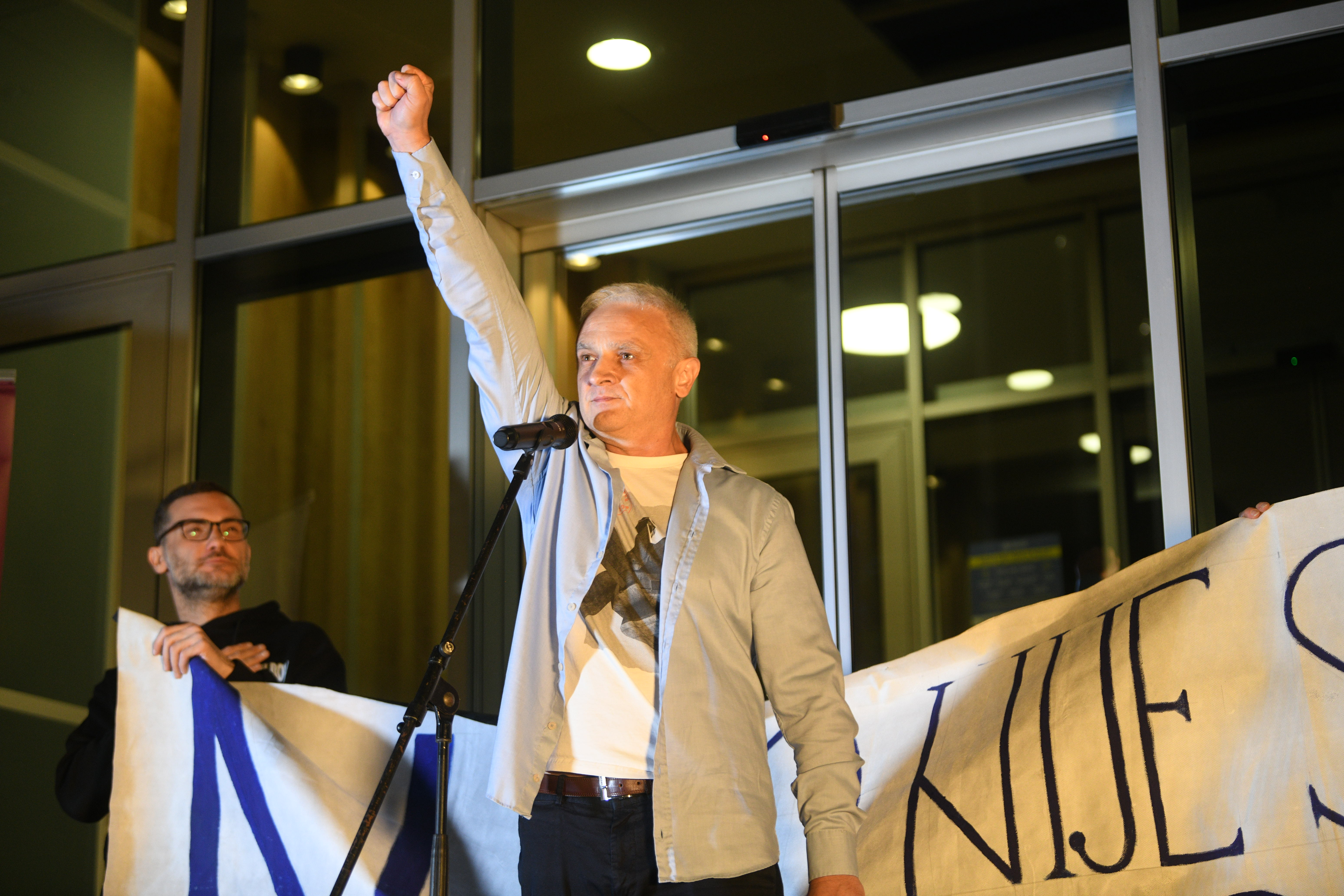 Zajednički protest novinara i zaposlenih Nova.rs, novina Nova, TV Nova i N1, Radara, Danasa i Forbsa 201026 Foto Filip Krainčanić