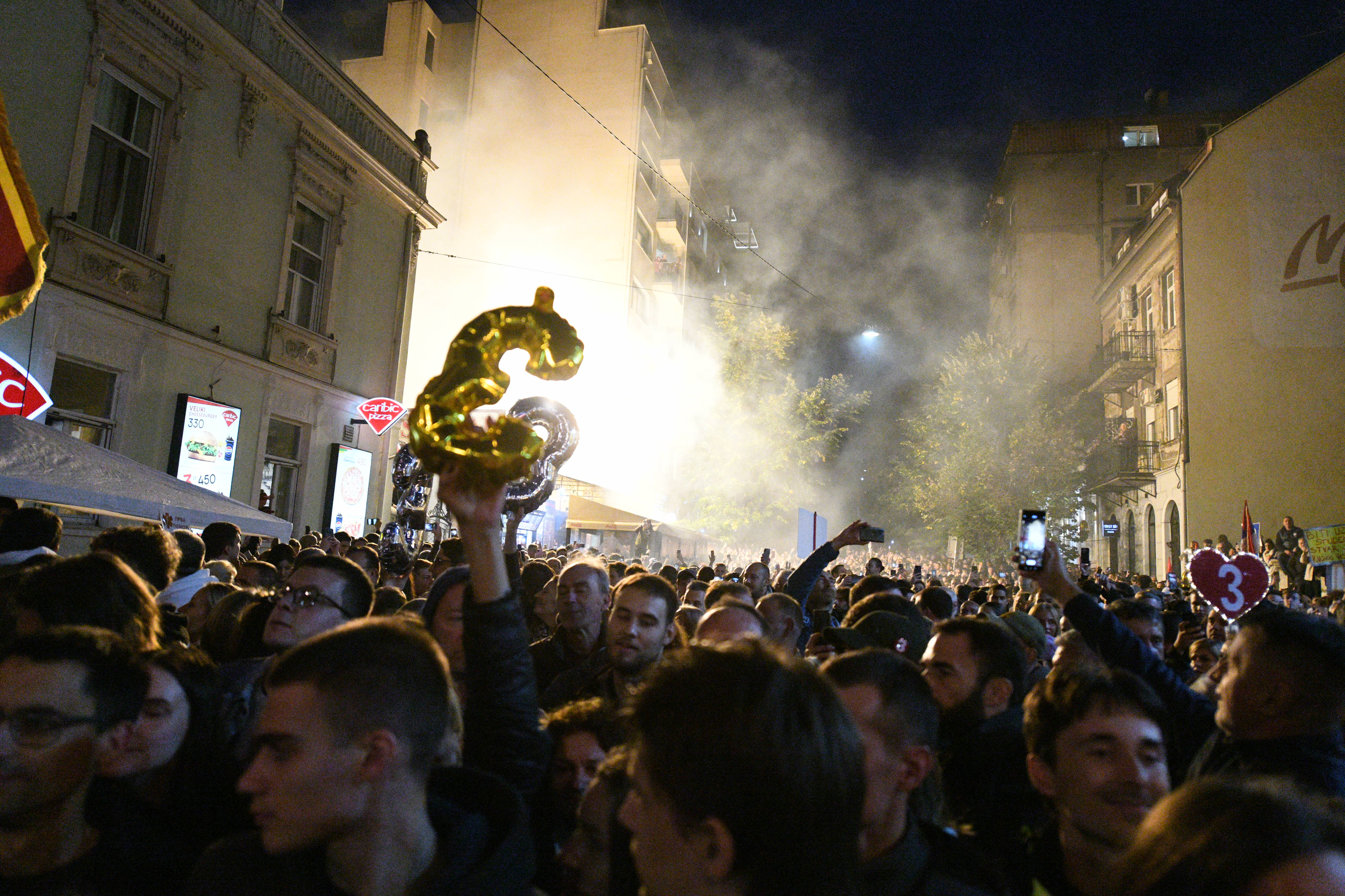 Beograd 22.10.2026. Završni predizborni skup izborne liste Studentska lista – Studenti pobeđuju na Slaviji. Slavija, studenti, protest Foto: Filip Krainčanić/Nova.rs